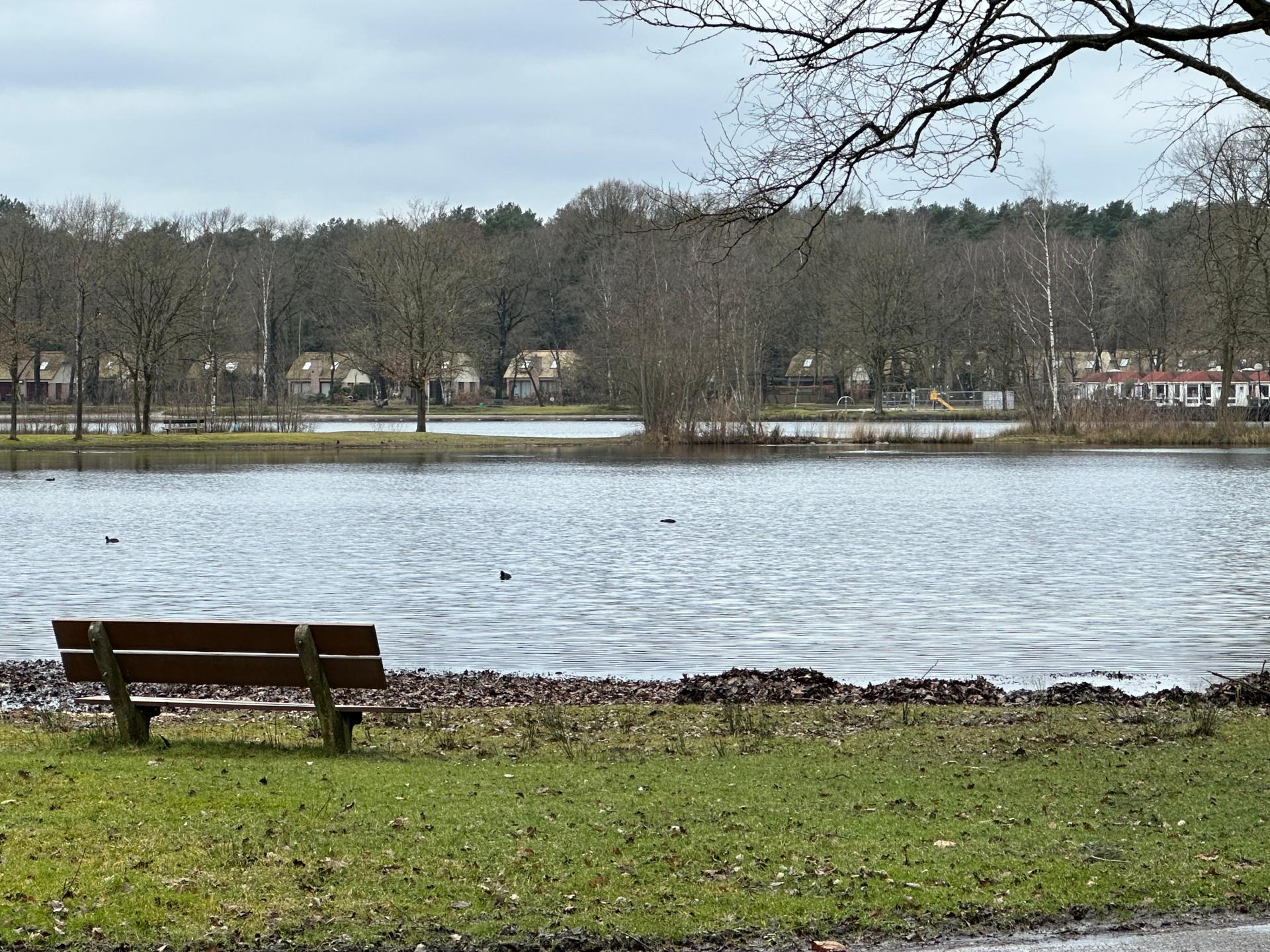 2-persoons vrijstaand vakantiehuis aan het meer in Lanaken - foto 30