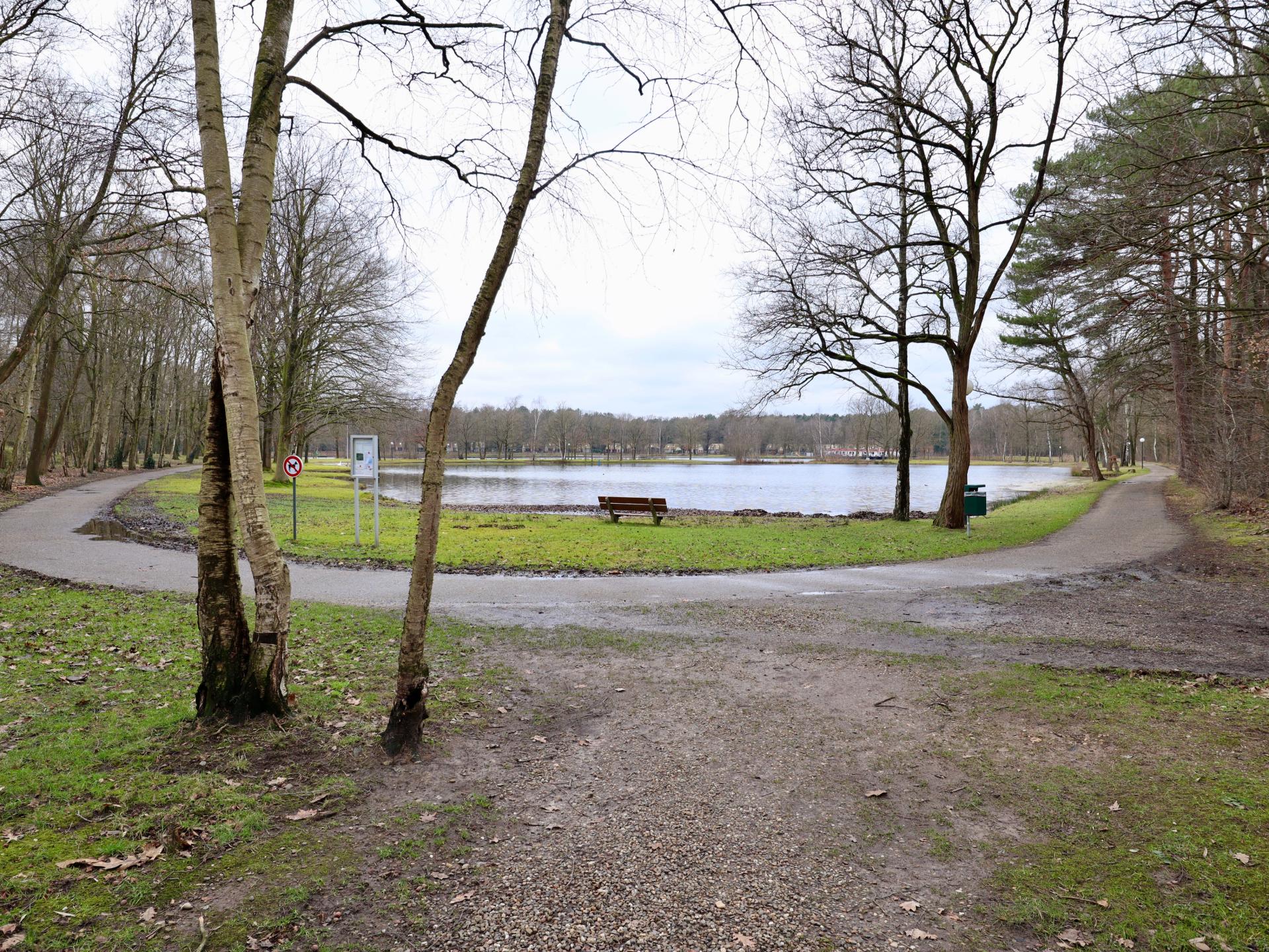 2-persoons vrijstaand vakantiehuis aan het meer in Lanaken - foto 27