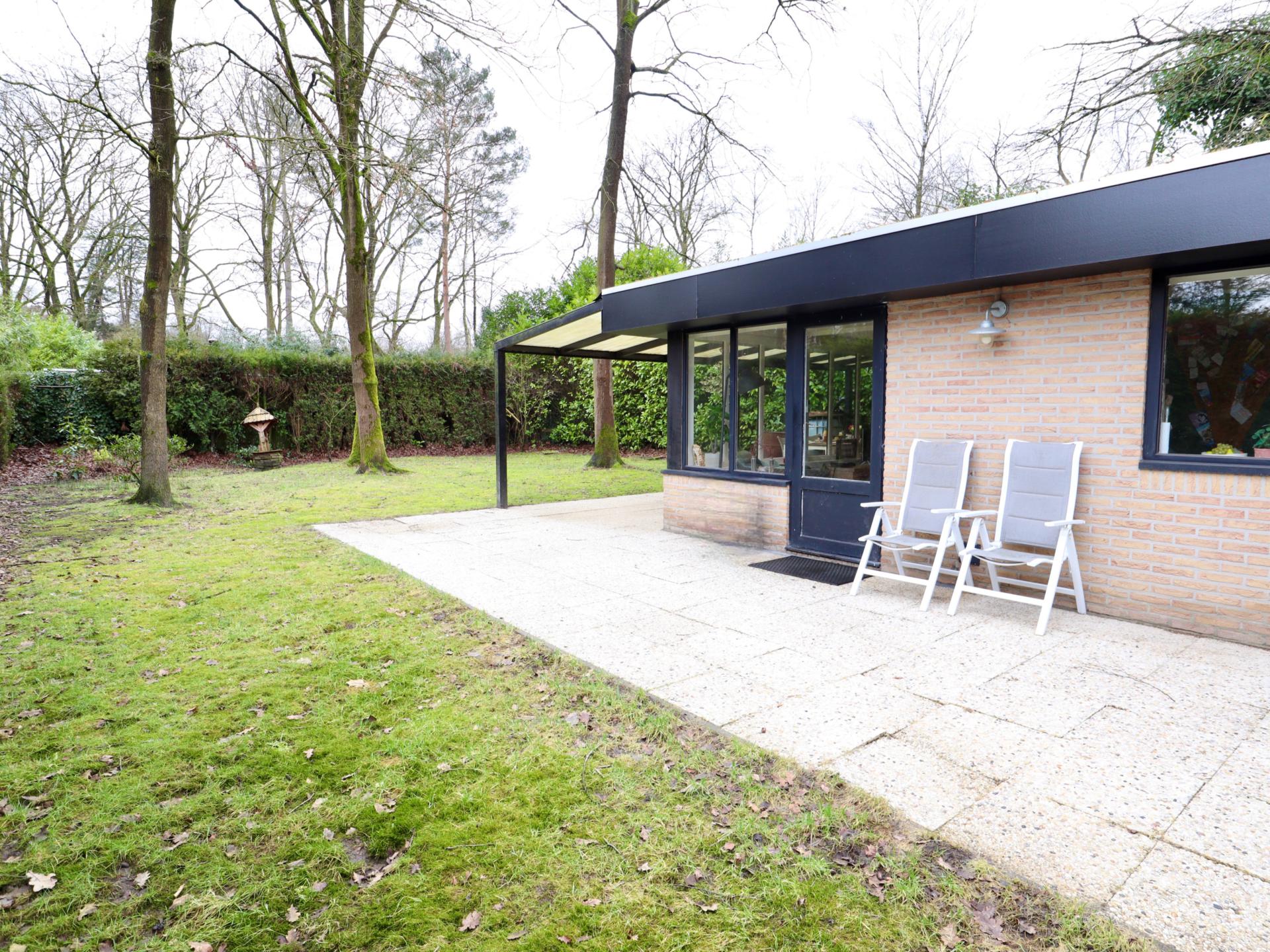 2-persoons vrijstaand vakantiehuis aan het meer in Lanaken - foto 26