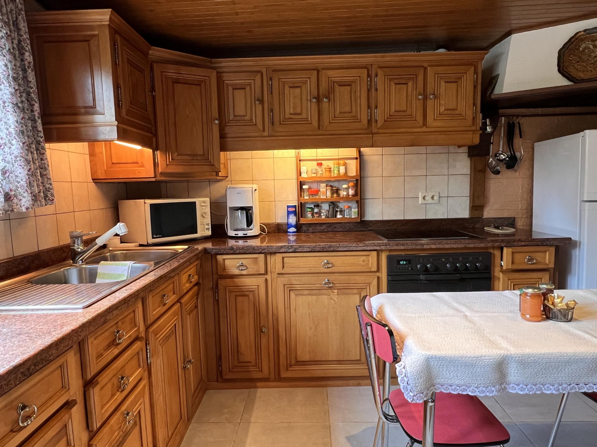 Knus vakantiehuis met houtkachel en grote tuin aan de bosrand bij Trois-Ponts - foto 7