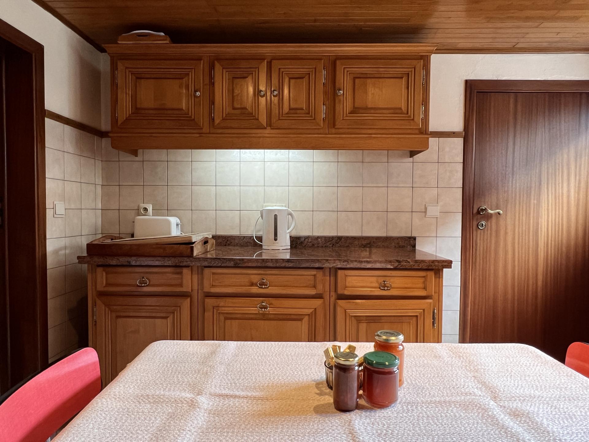 Knus vakantiehuis met houtkachel en grote tuin aan de bosrand bij Trois-Ponts - foto 24