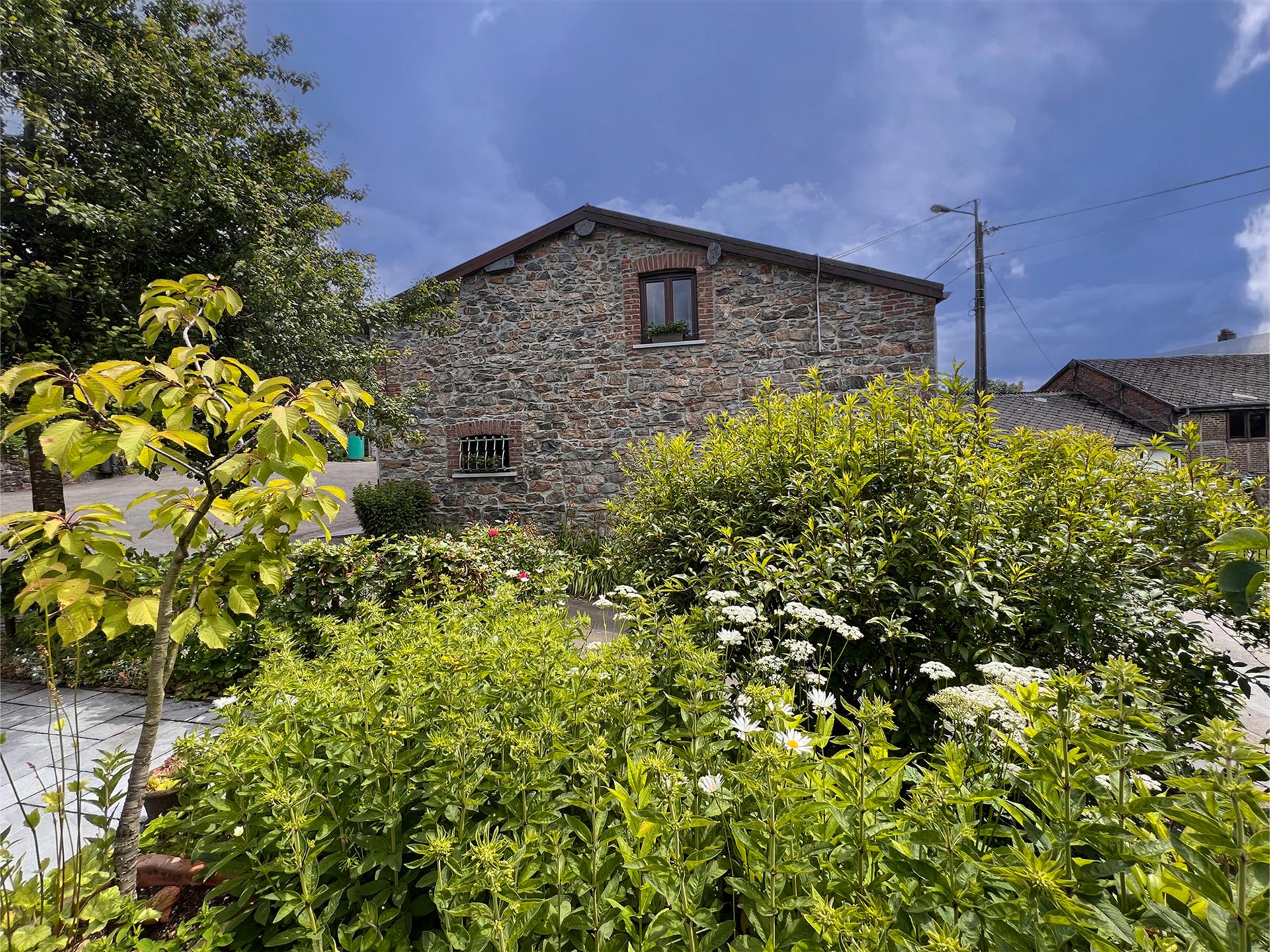 Knus vakantiehuis met houtkachel en grote tuin aan de bosrand bij Trois-Ponts - foto 36