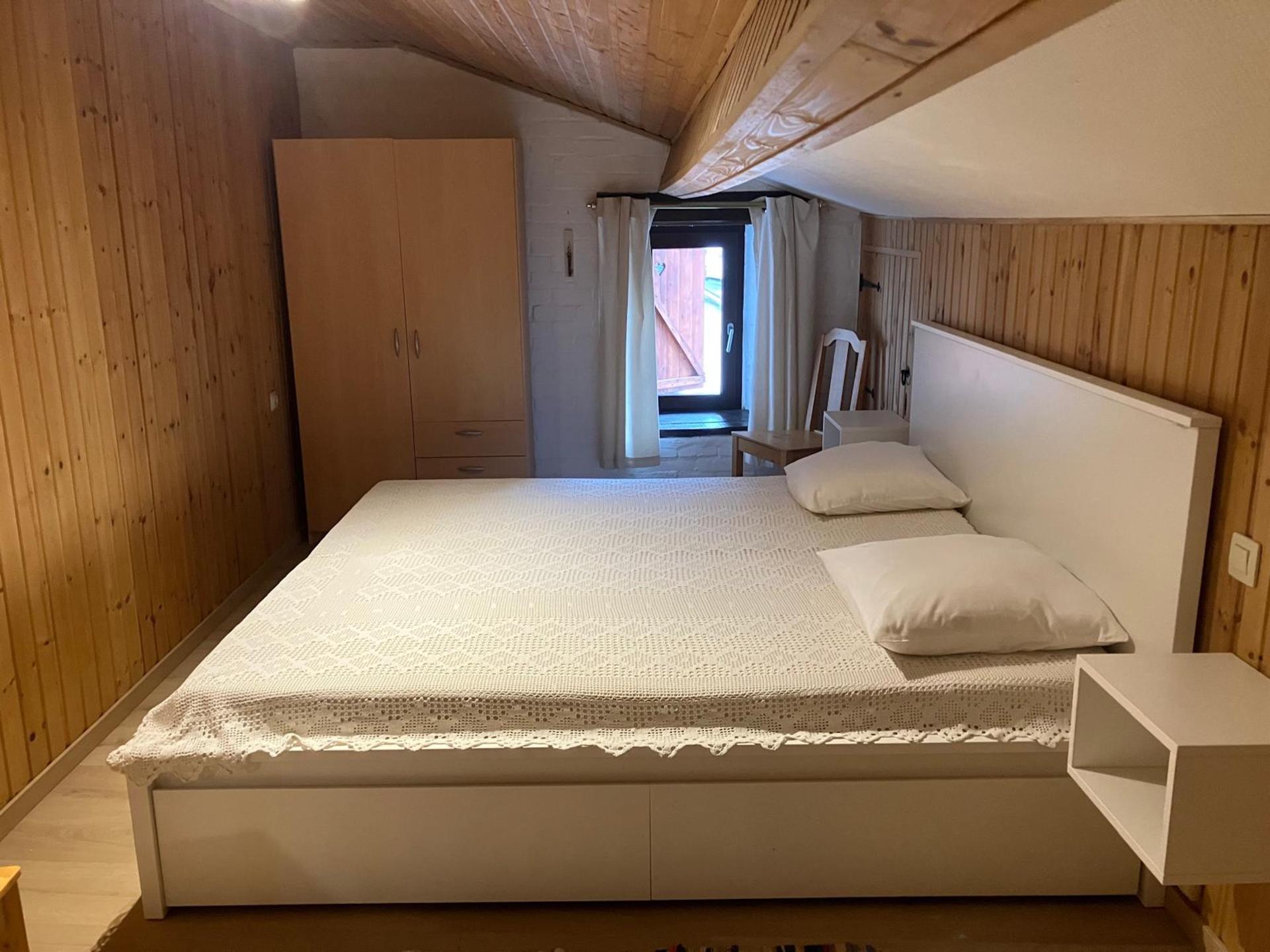Knus vakantiehuis met houtkachel en grote tuin aan de bosrand bij Trois-Ponts - foto 48