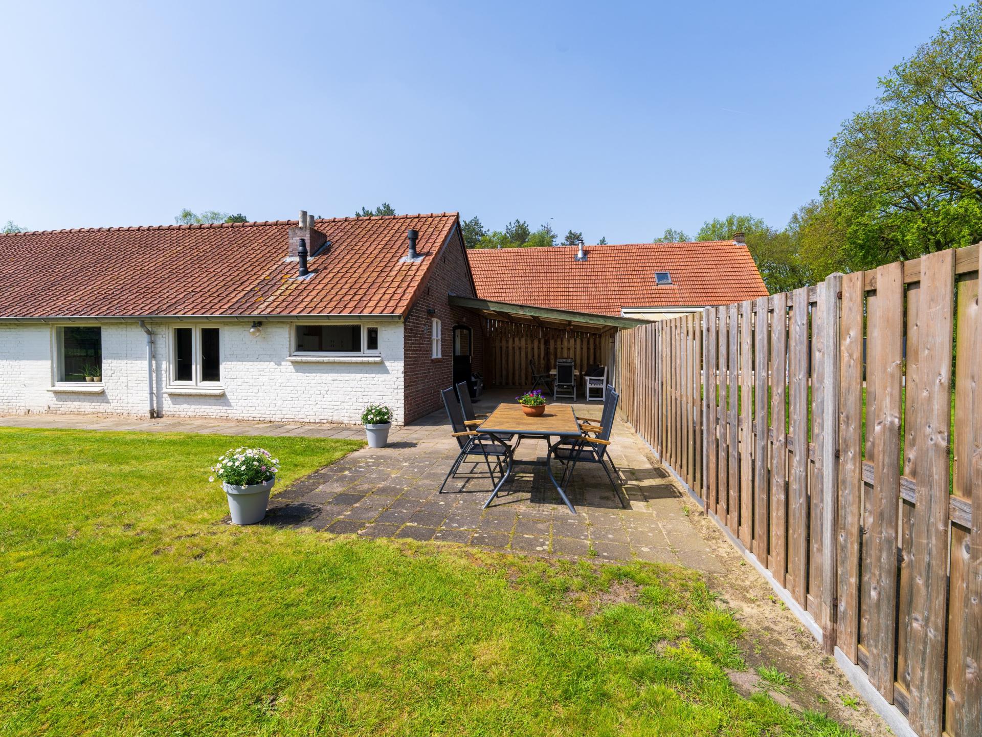 Landelijk vakantiehuis in Knegsel met uitzicht op bos en weilanden - foto 40