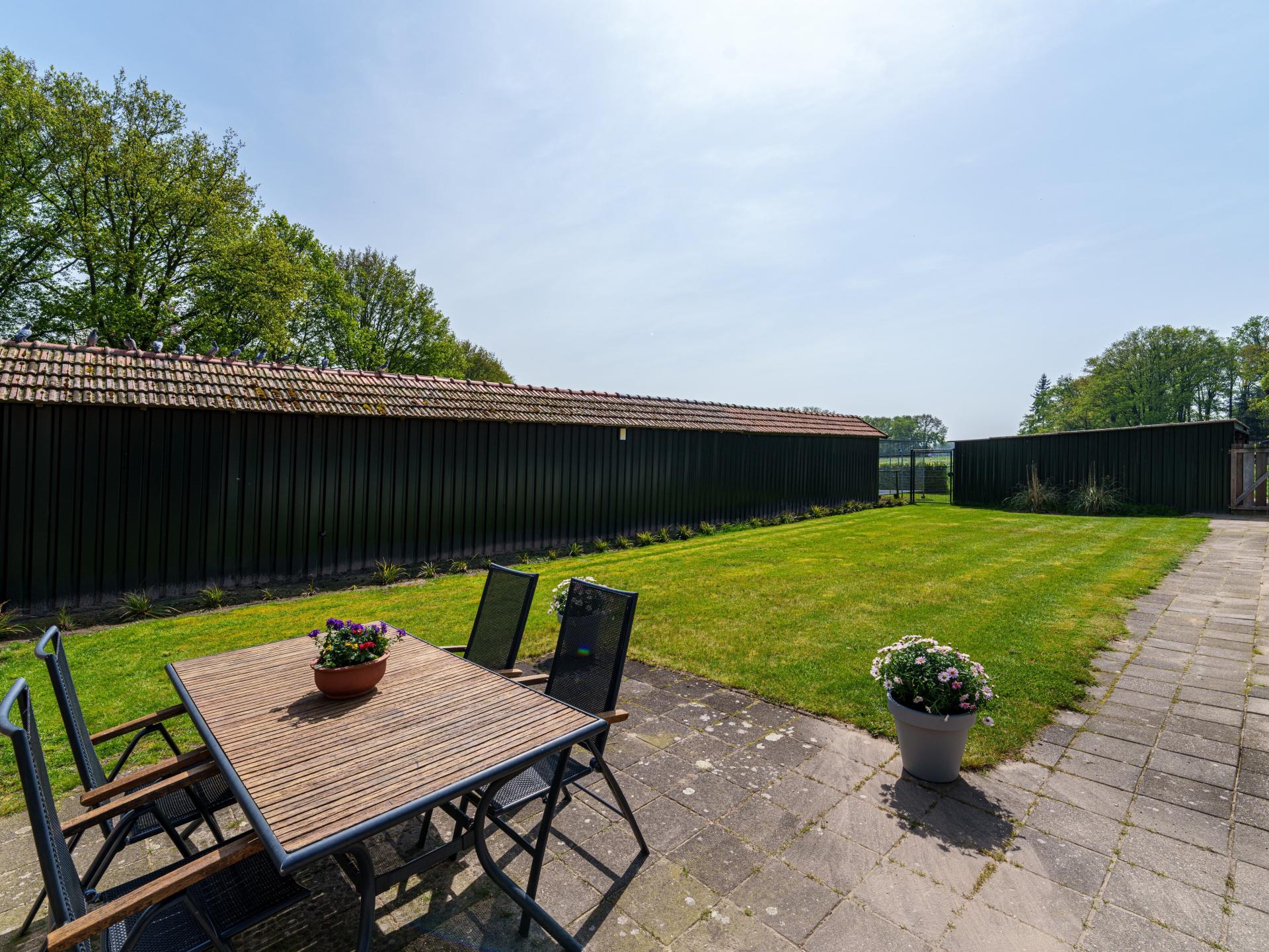 Landelijk vakantiehuis in Knegsel met uitzicht op bos en weilanden - foto 41