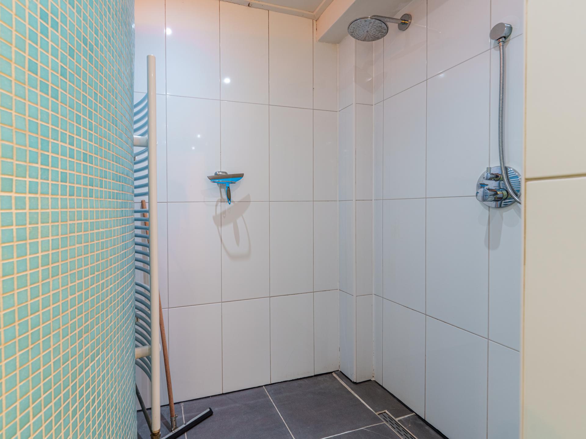 Groepswoning 't Grootenhuis: sauna, zwemspa en speelparadijs in Olst - foto 46