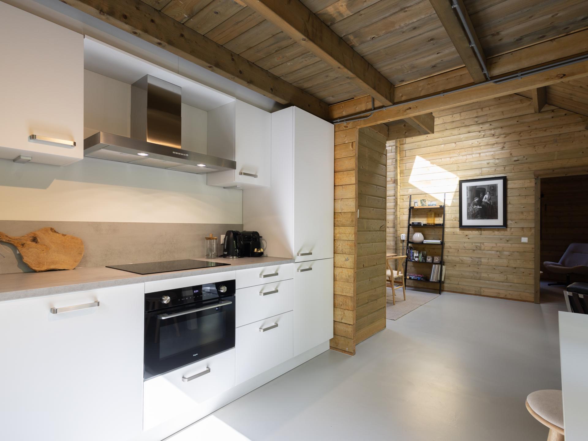 Elegant houten vakantiehuis aan de bosrand in Soesterberg - foto 9
