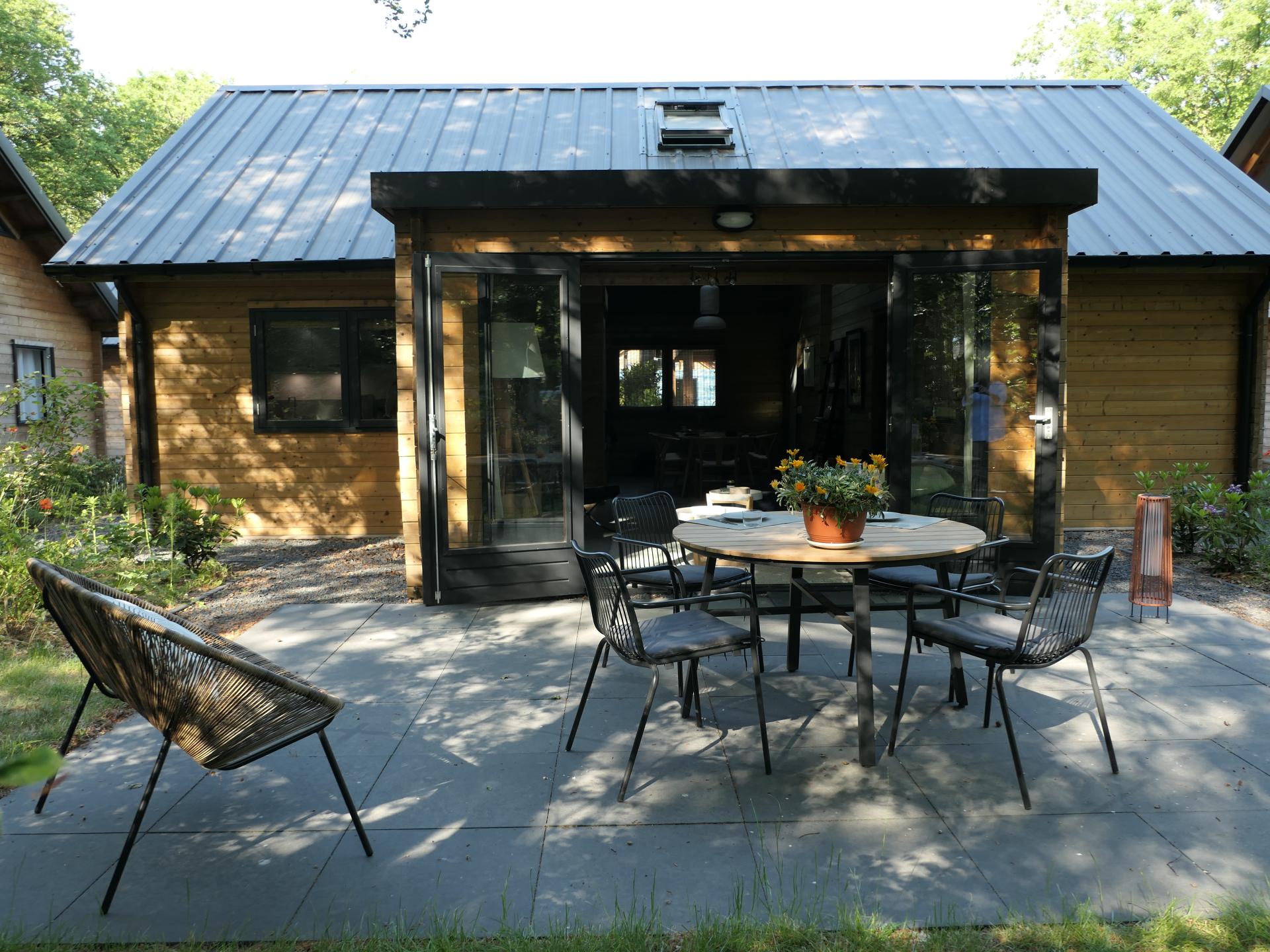Elegant houten vakantiehuis aan de bosrand in Soesterberg - foto 3