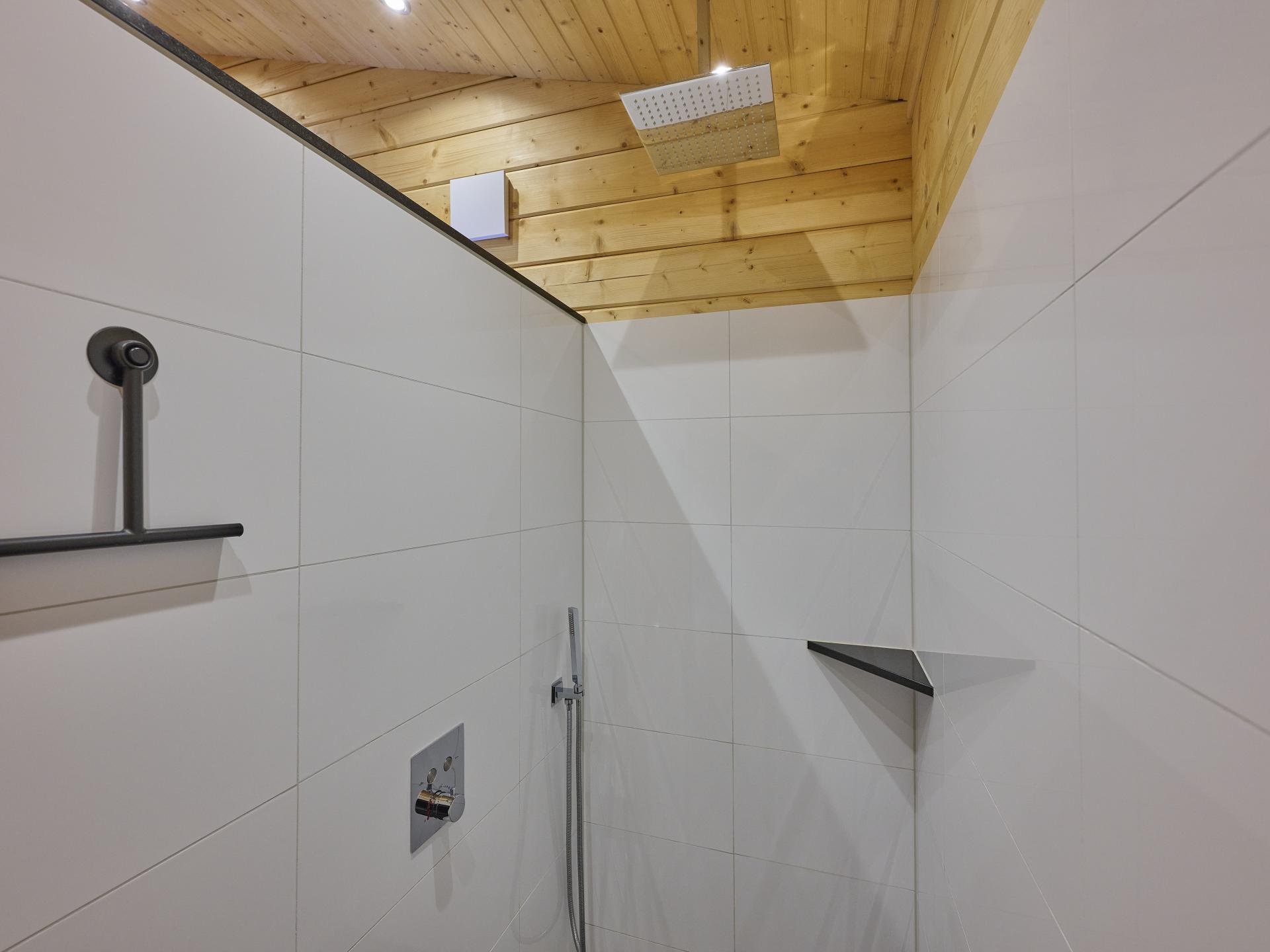 Sfeervol Finse woning met panoramisch uitzicht in Limburgse natuur - foto 27