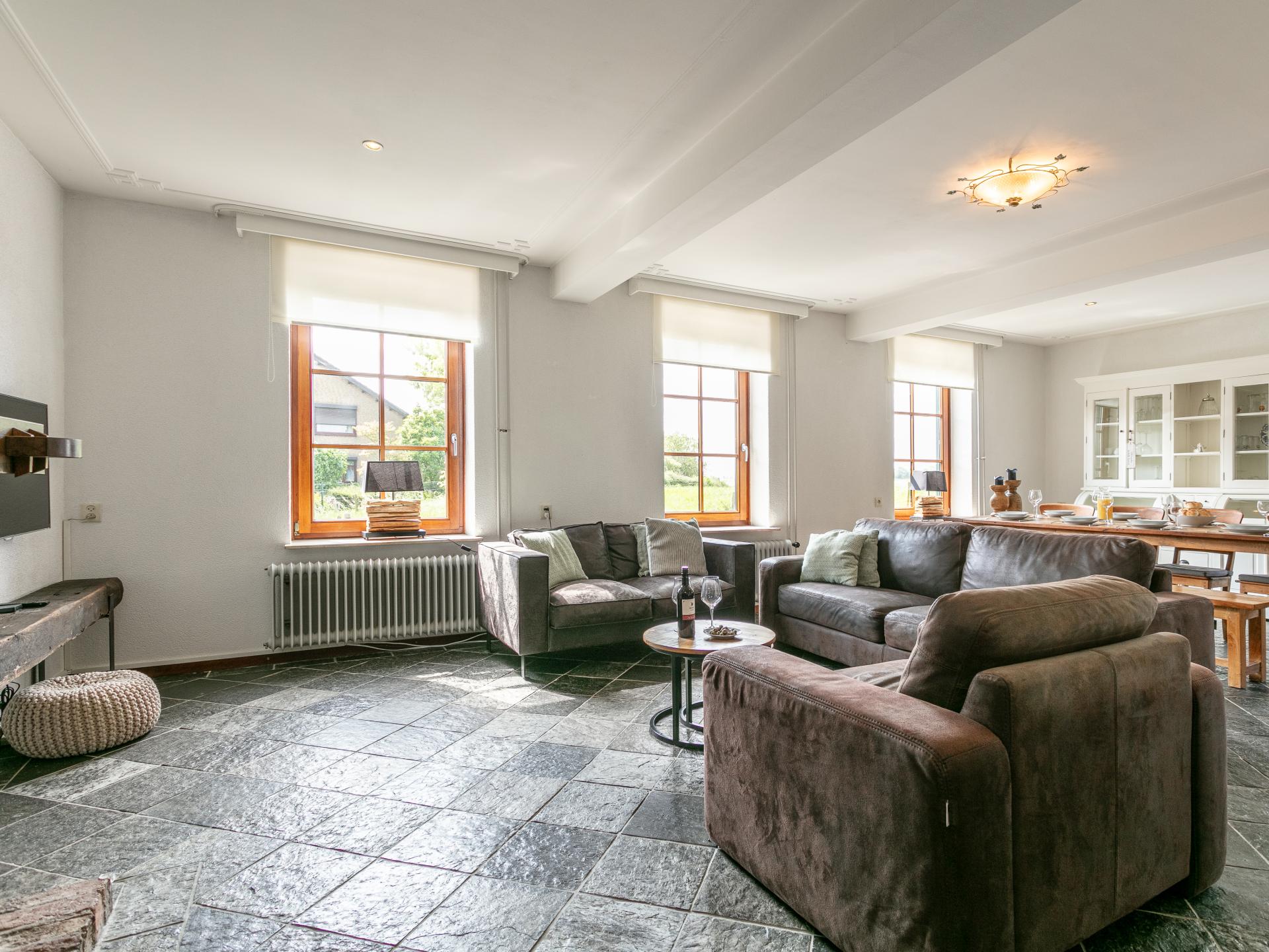 Luxe boerderijappartement met zonnig terras in heuvelachtig Klimmen - foto 10