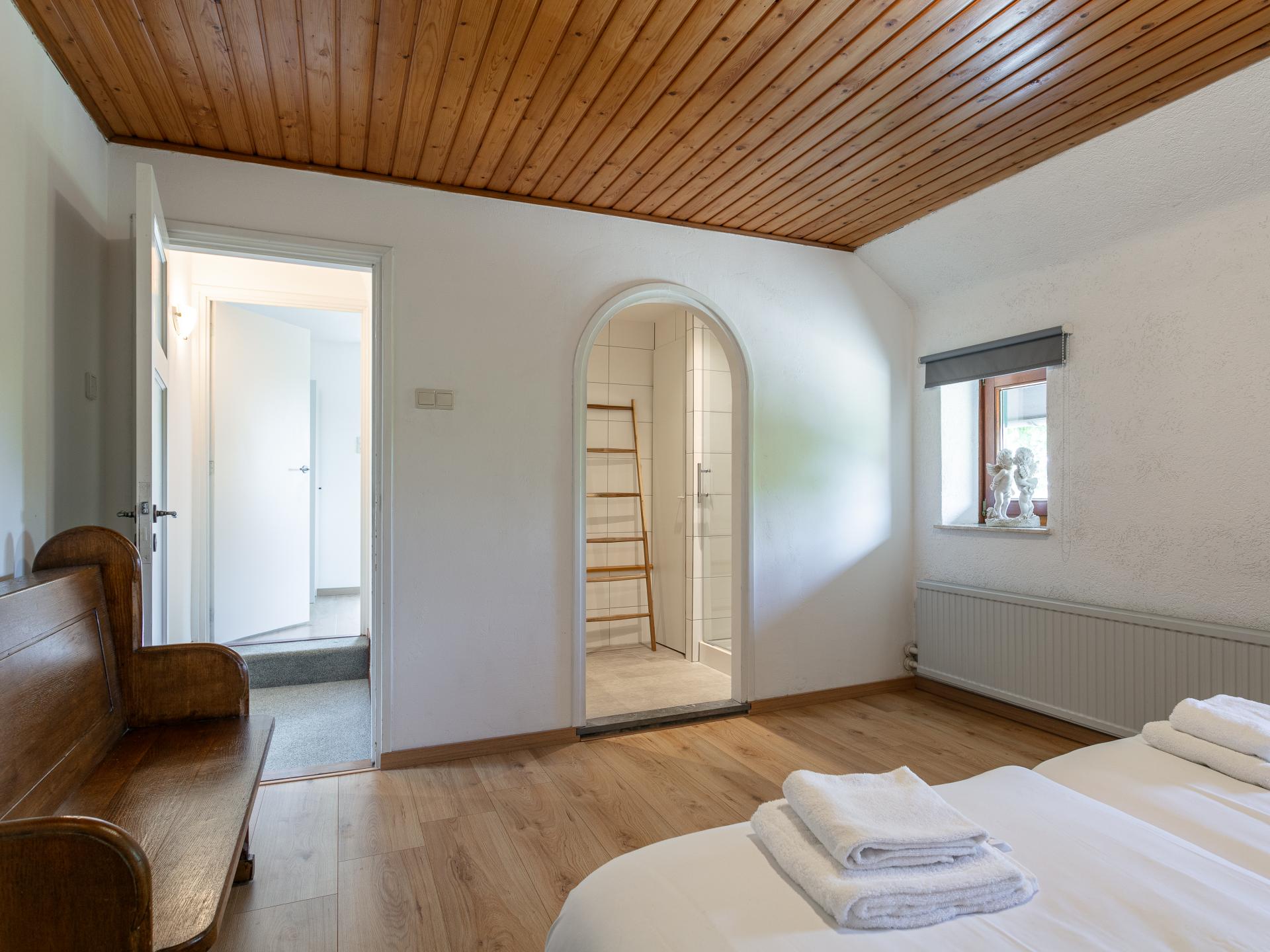 Luxe boerderijappartement met zonnig terras in heuvelachtig Klimmen - foto 27