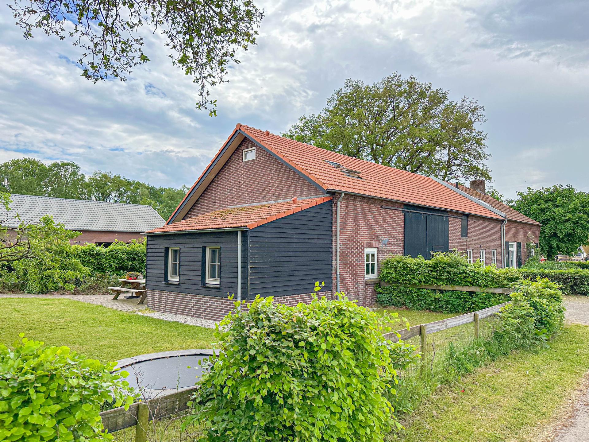 Landelijk vakantiehuis aan bosrand met 2 badkamers en omheinde tuin - foto 42