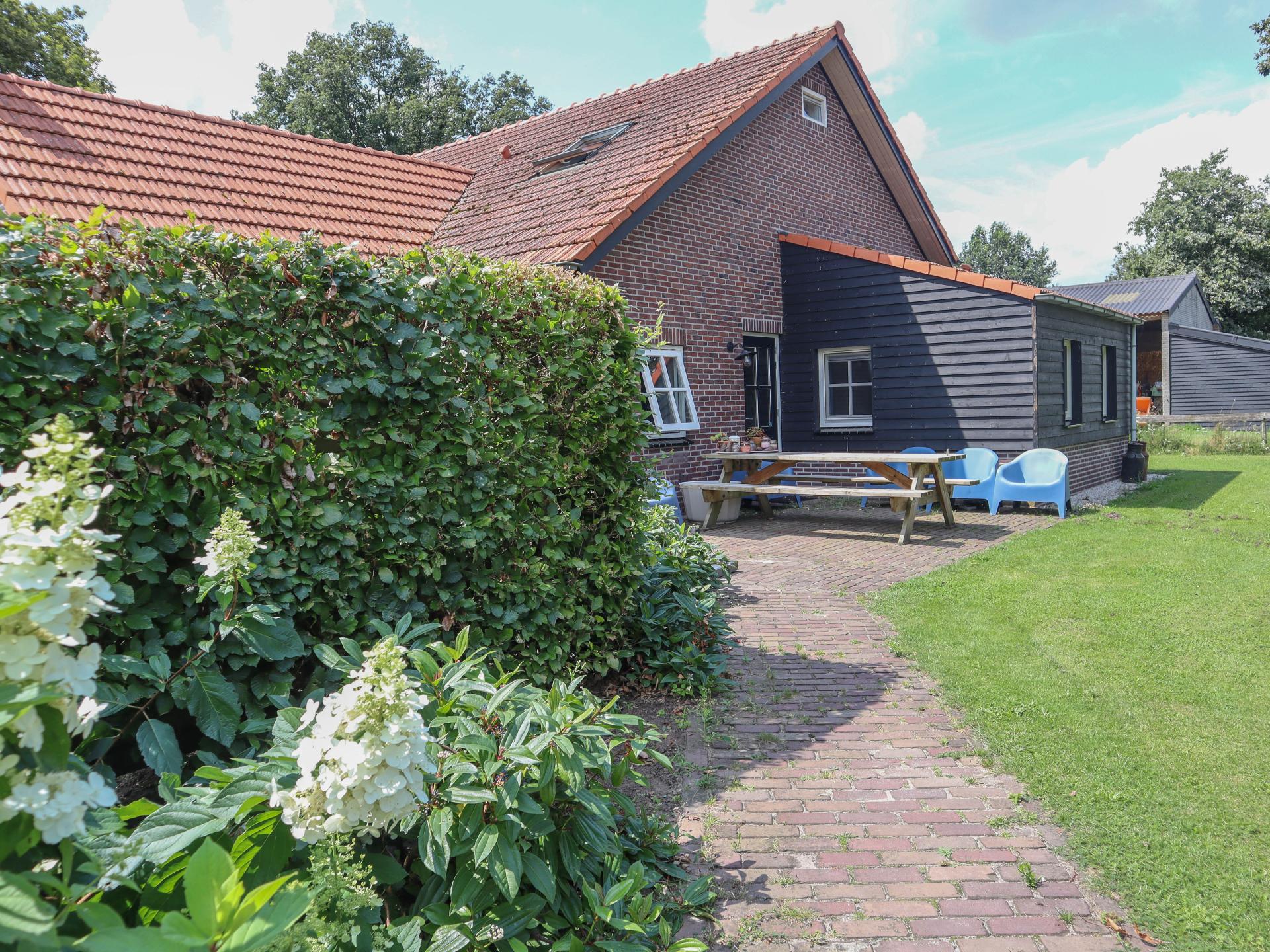 Landelijk vakantiehuis aan bosrand met 2 badkamers en omheinde tuin - foto 34