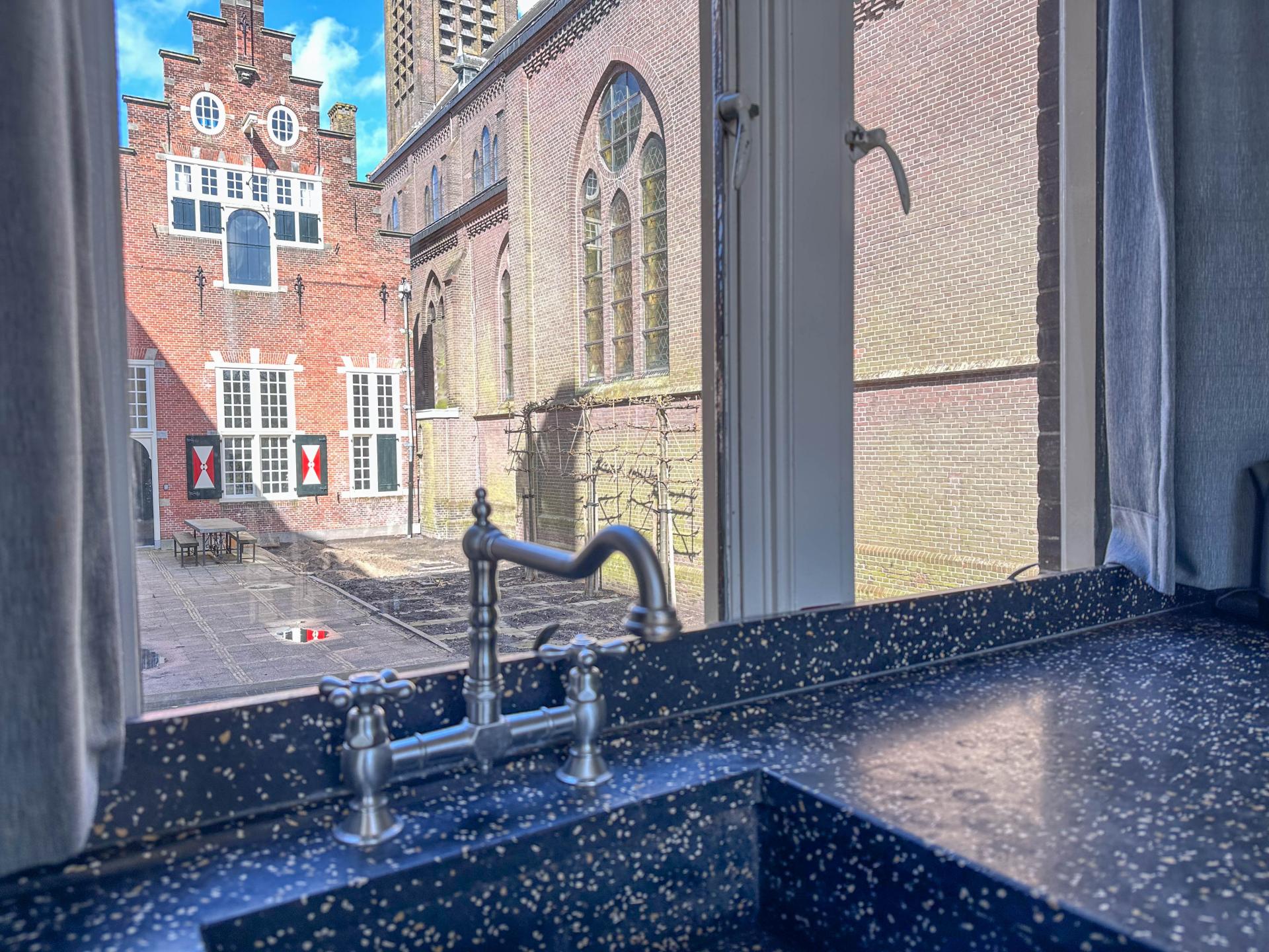 Historisch weeshuis in hartje Enkhuizen voor 18 personen - foto 11