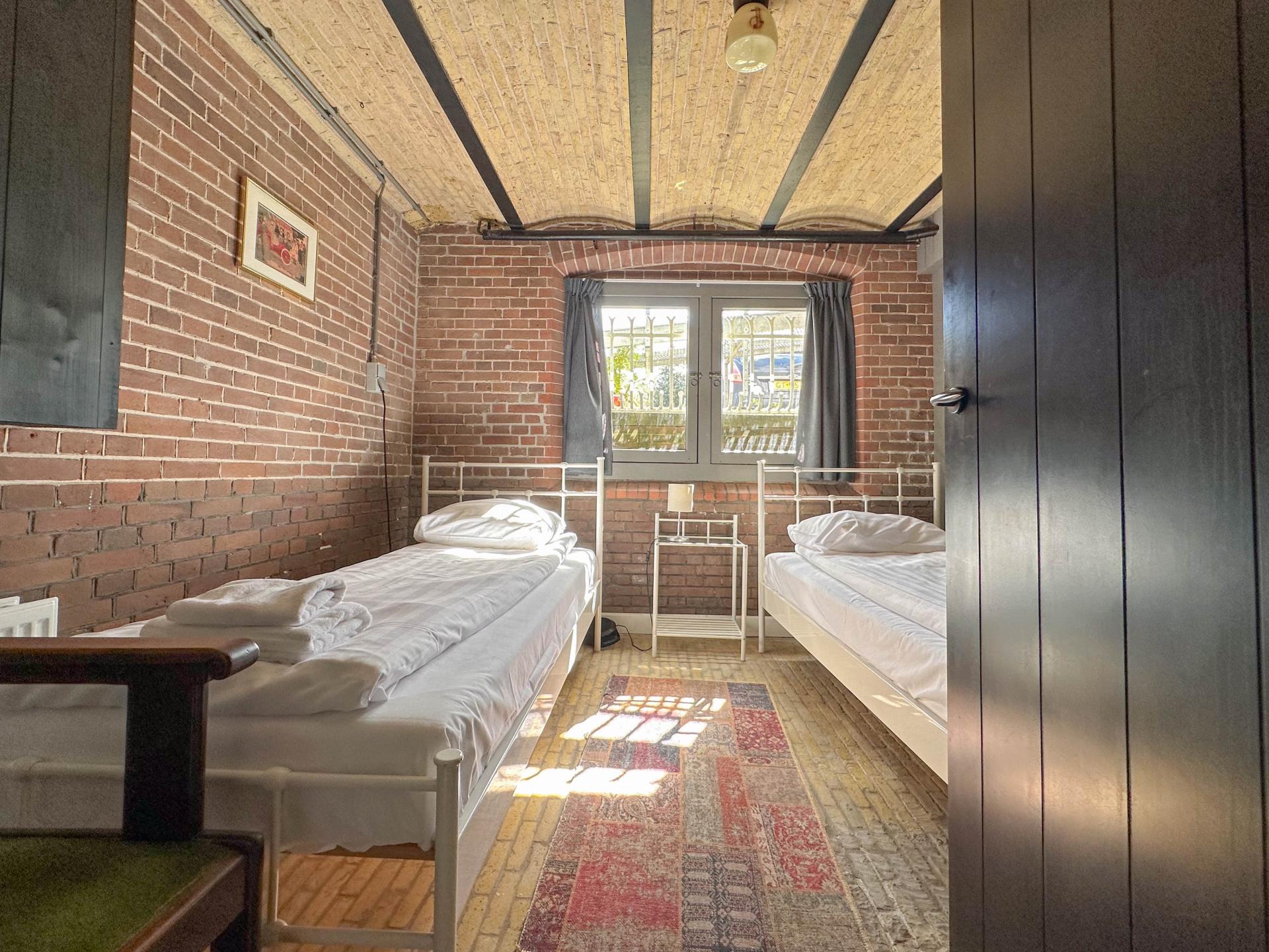 Historisch weeshuis in hartje Enkhuizen voor 18 personen - foto 15