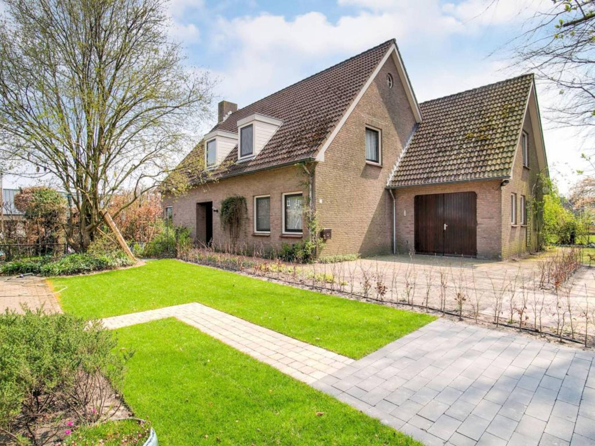 Ruime vakantiewoning met terras bij de duinen, 10 pers., Nieuwkuijk - foto 1