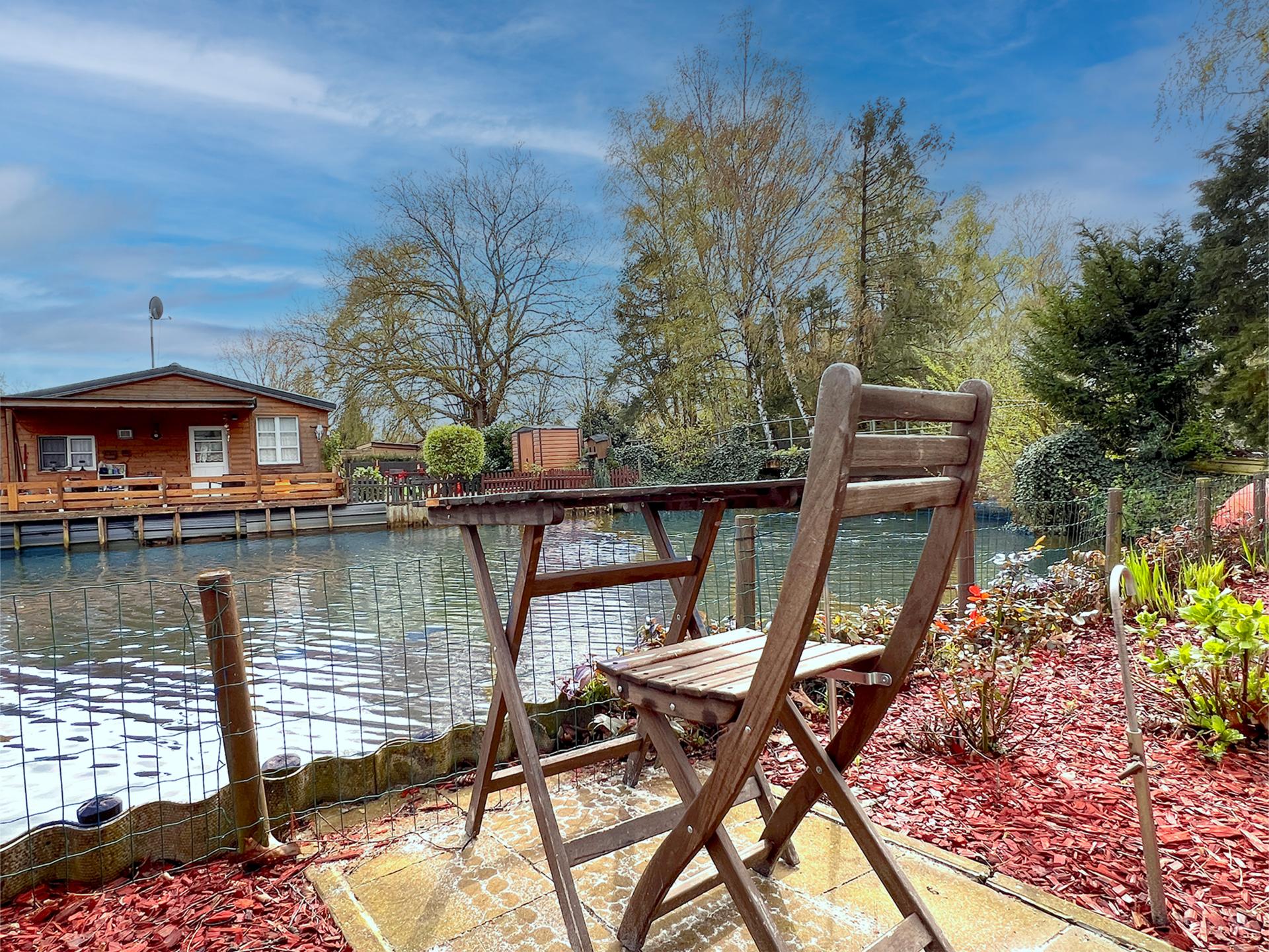 In het centrum van Geel: Vrijstaand chalet aan het water voor 2 personen - foto 18