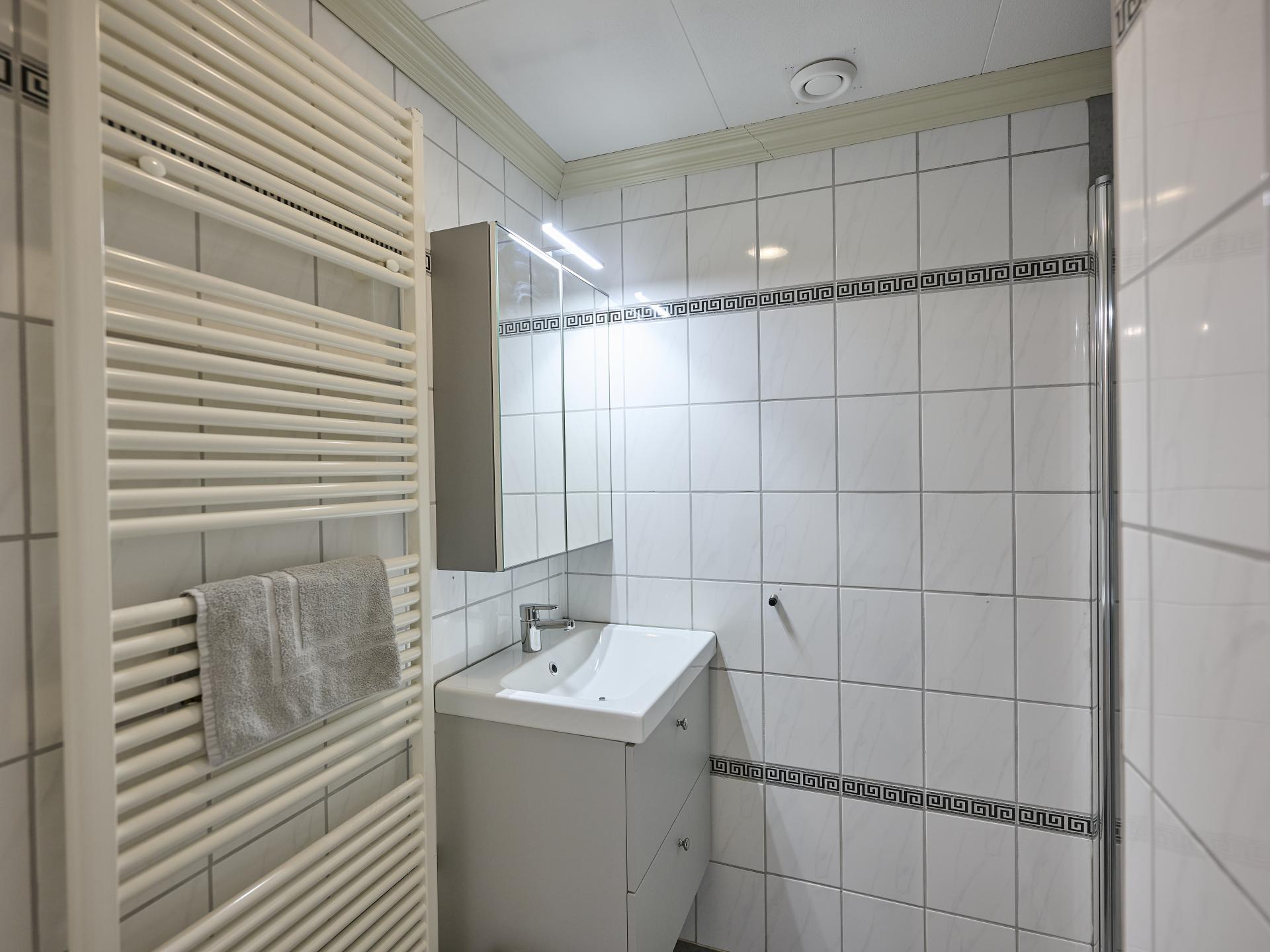 Wellness bungalow in het bos op 470m van Kaatsheuvel centrum - foto 16