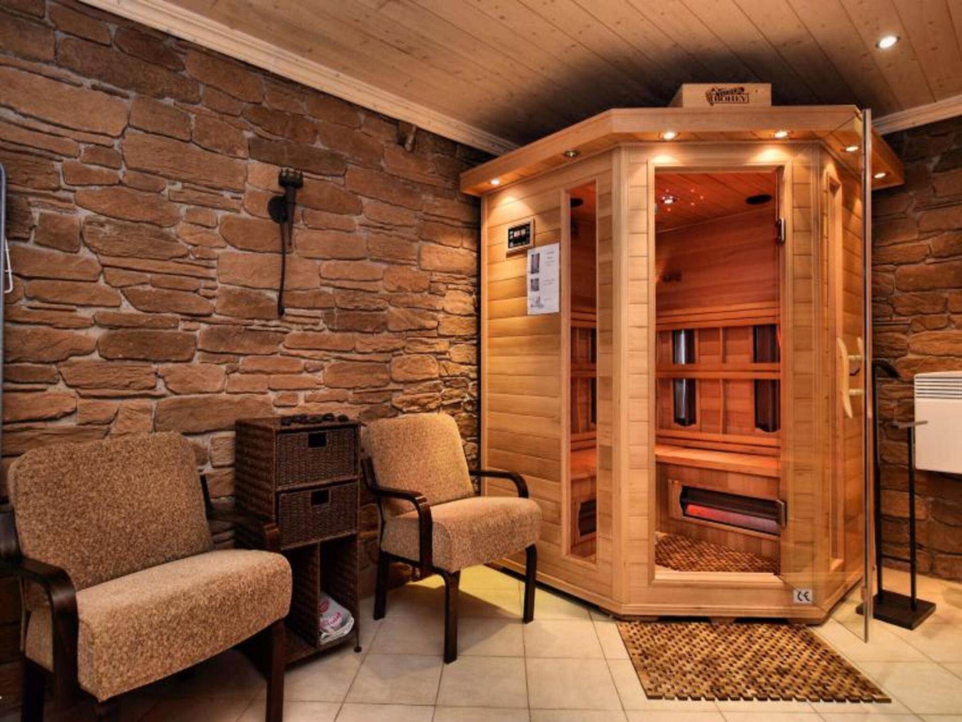 7-persoons vrijstaand vakantiehuis met wellness in Houffalize - foto 6