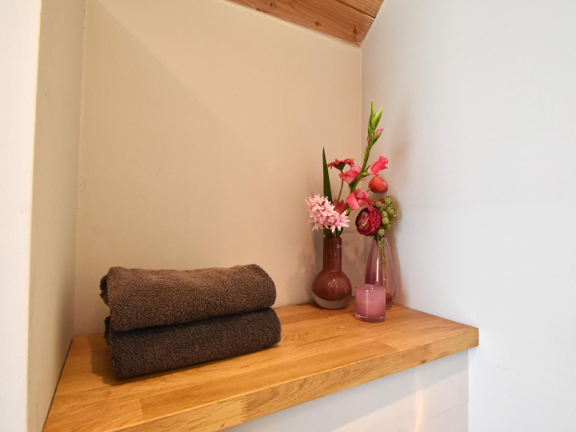 Luxe rietgedekte woning in het Vechtdal met tuin en dierenweide - foto 19