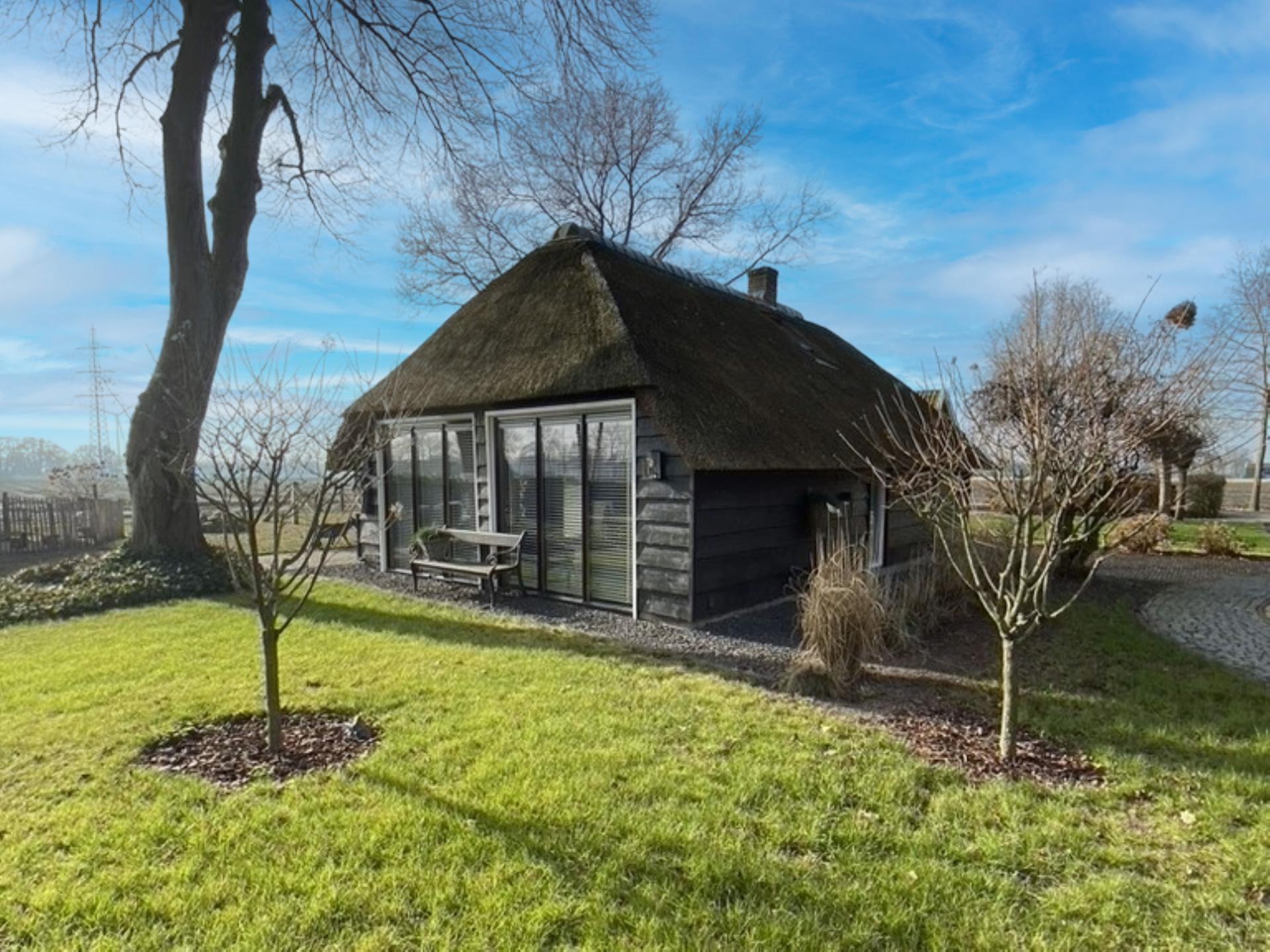 Luxe rietgedekte woning in het Vechtdal met tuin en dierenweide - foto 31