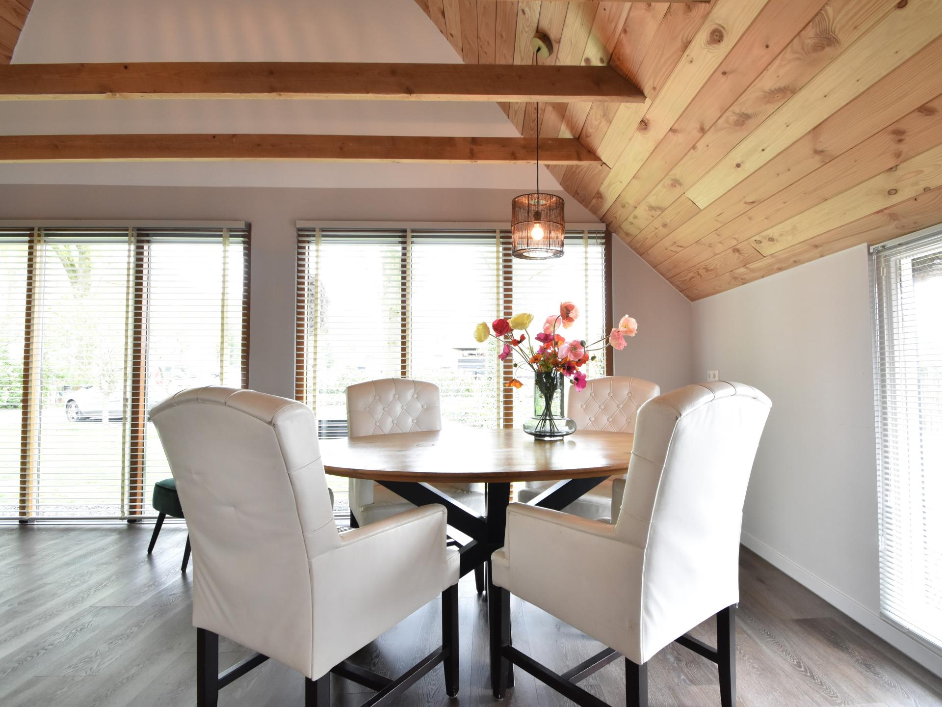 Luxe rietgedekte woning in het Vechtdal met tuin en dierenweide - foto 20