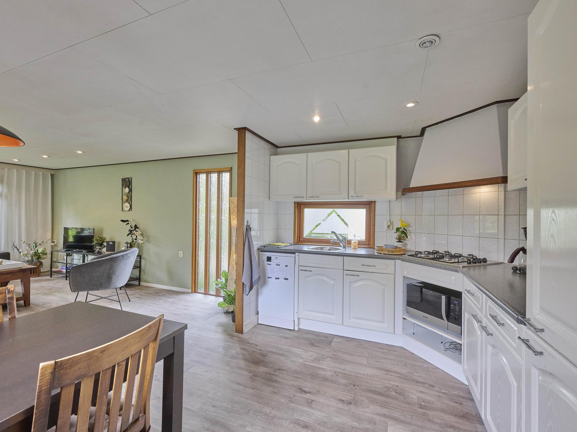 Huisdiervriendelijk chalet met omheinde tuin op Bospark de Wervelwind - foto 18