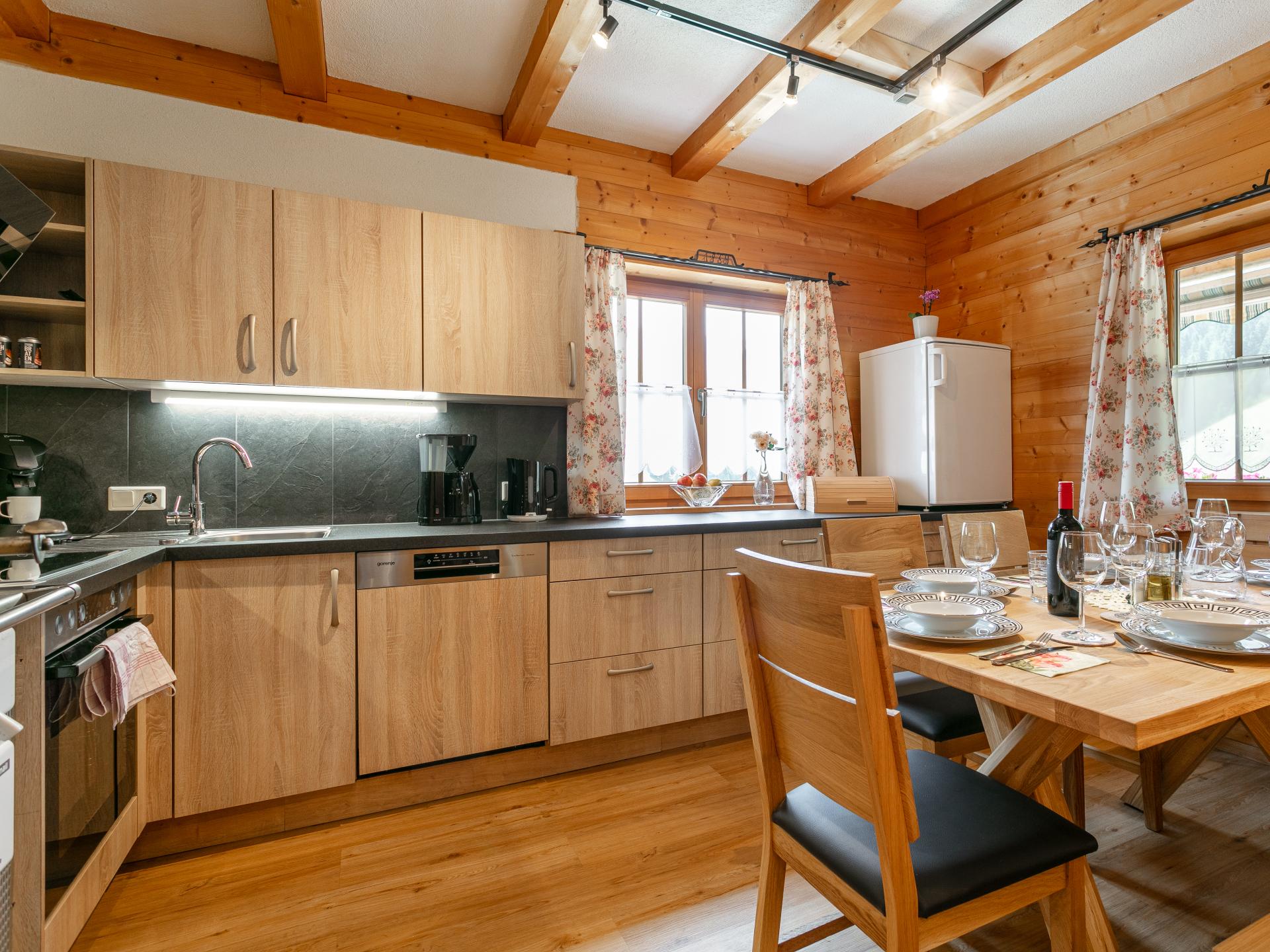 Vrijstaand chalet op de Kolsassberg met uitzicht op het Karwendelgebergte - foto 11