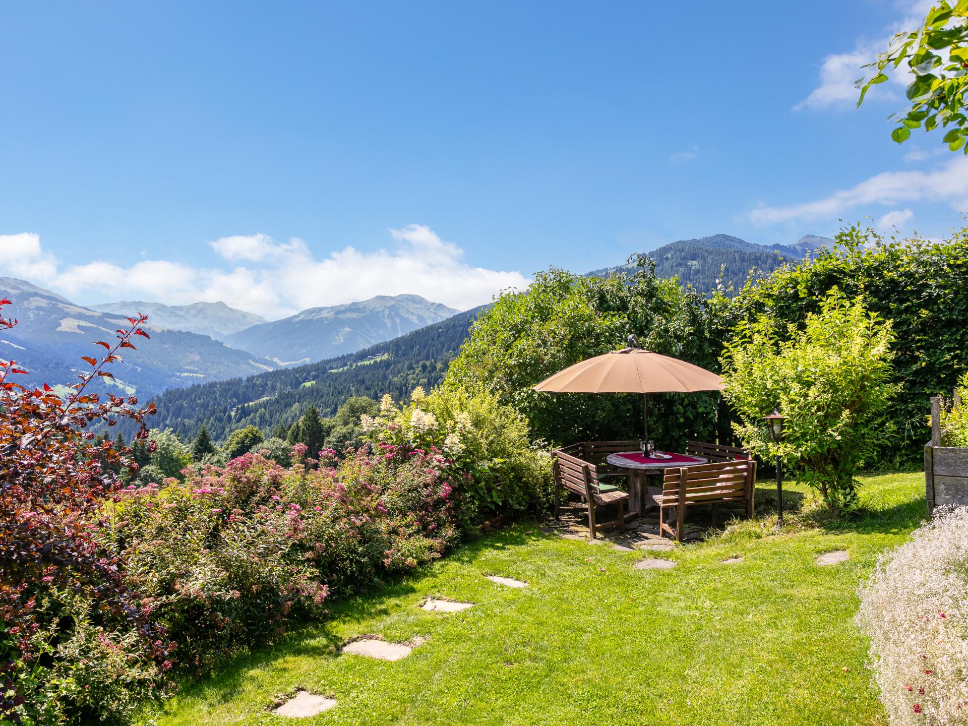Vrijstaand vakantiehuis met stoombad en tuin in Hopfgarten, Tirol - foto 32