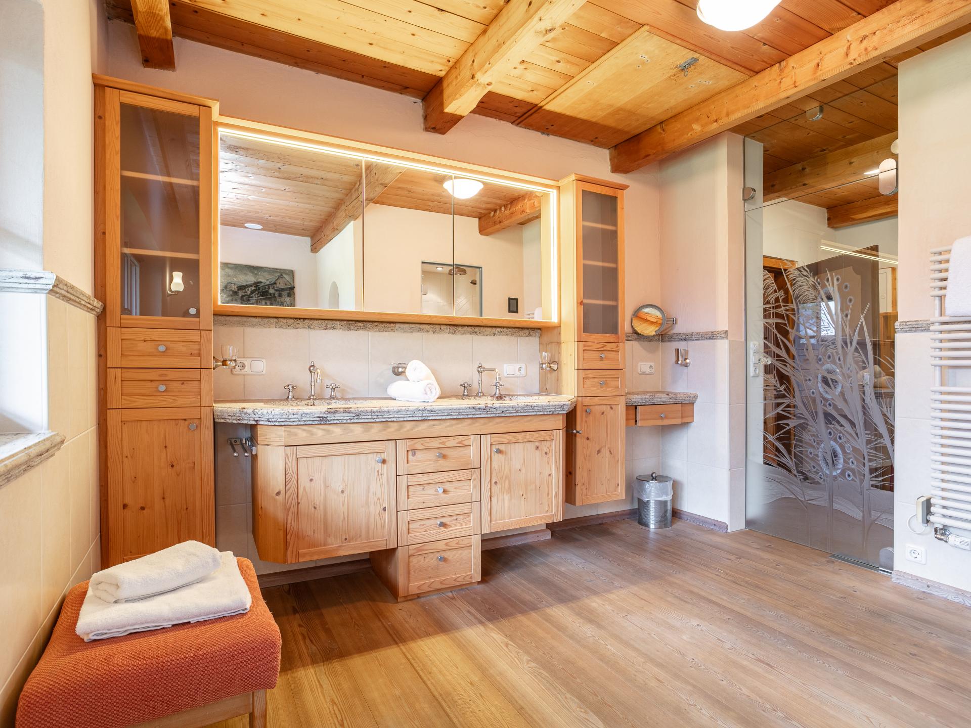 Vrijstaand vakantiehuis met stoombad en tuin in Hopfgarten, Tirol - foto 10
