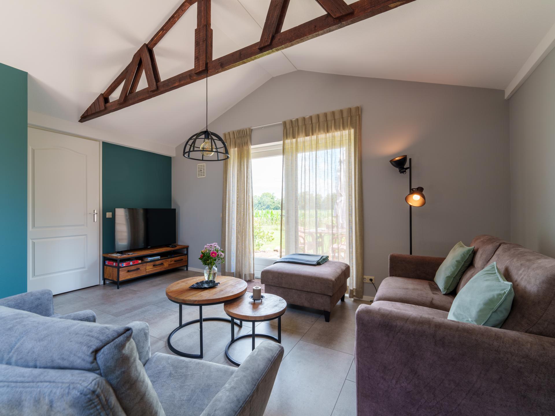Weidezicht: Nieuw vakantiehuis met grote tuin in hartje Hellendoorn - foto 9