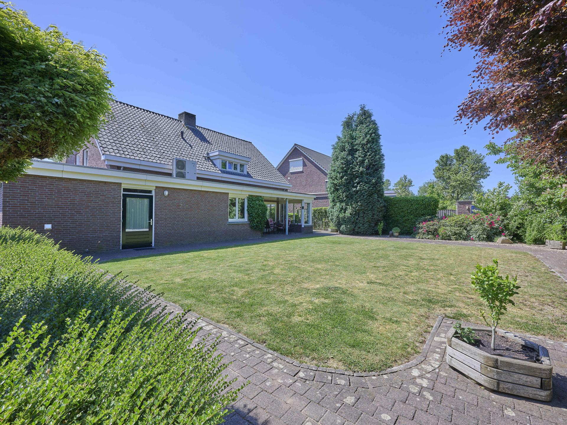 Toegankelijke designvilla in hartje Panningen, ideaal voor 6 personen - foto 54