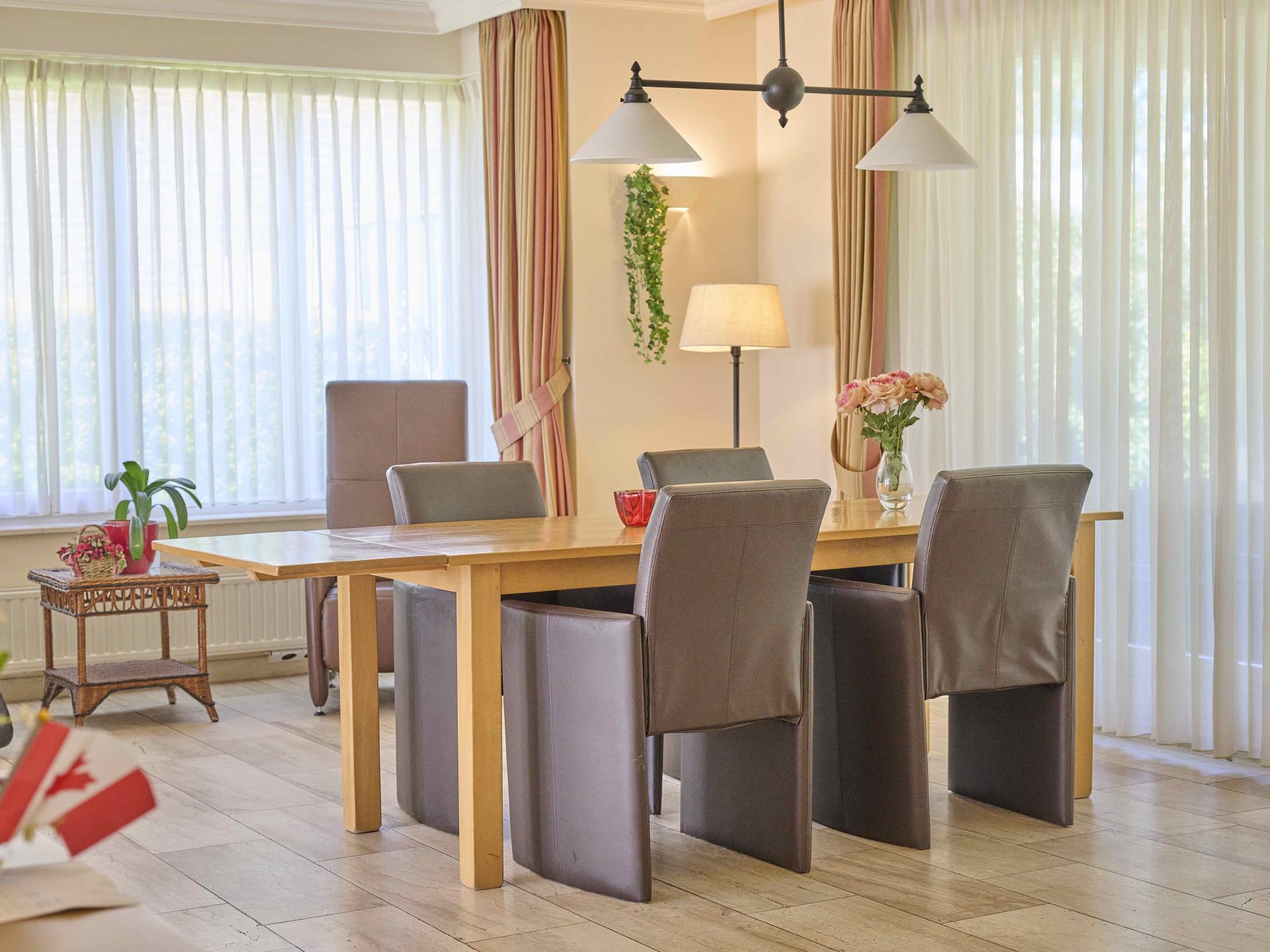 Toegankelijke designvilla in hartje Panningen, ideaal voor 6 personen - foto 17