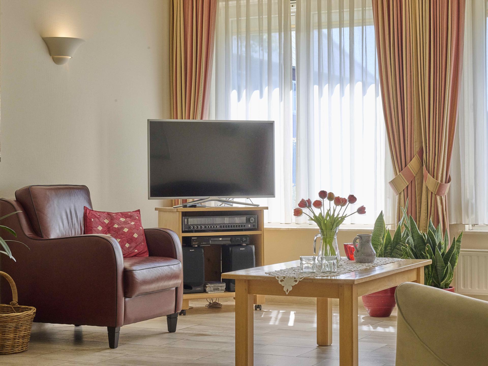 Toegankelijke designvilla in hartje Panningen, ideaal voor 6 personen - foto 4