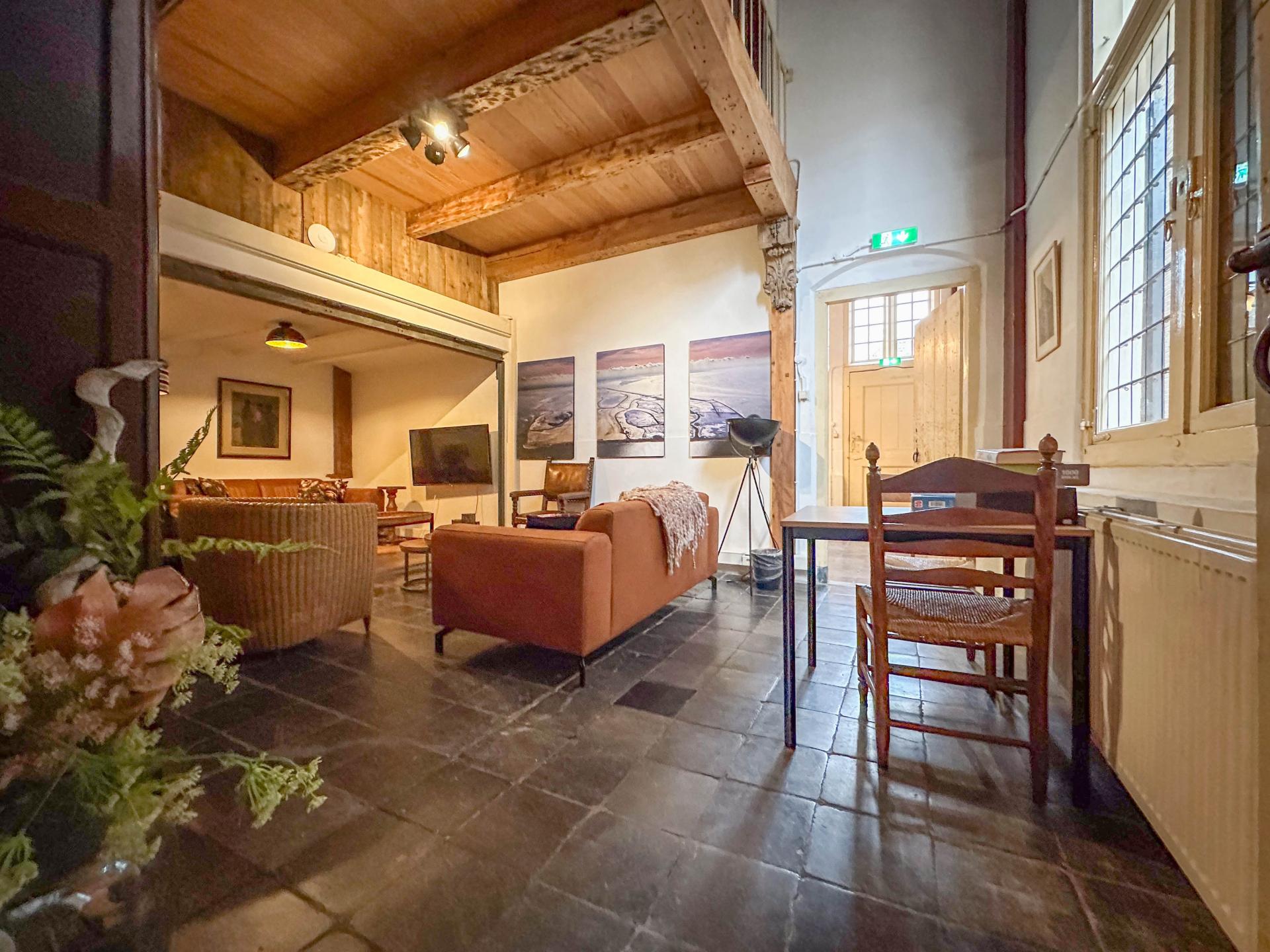 Twee historische weeshuizen voor 32 personen in hartje Enkhuizen - foto 10