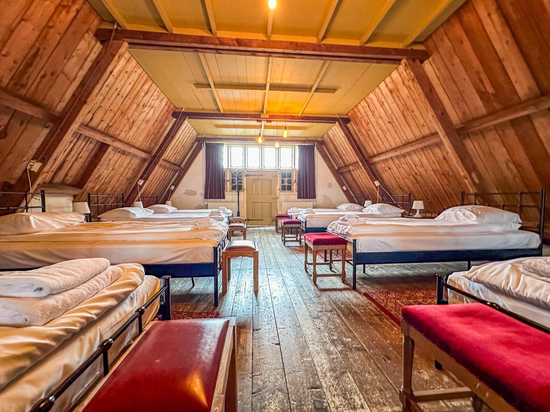 Twee historische weeshuizen voor 32 personen in hartje Enkhuizen - foto 18
