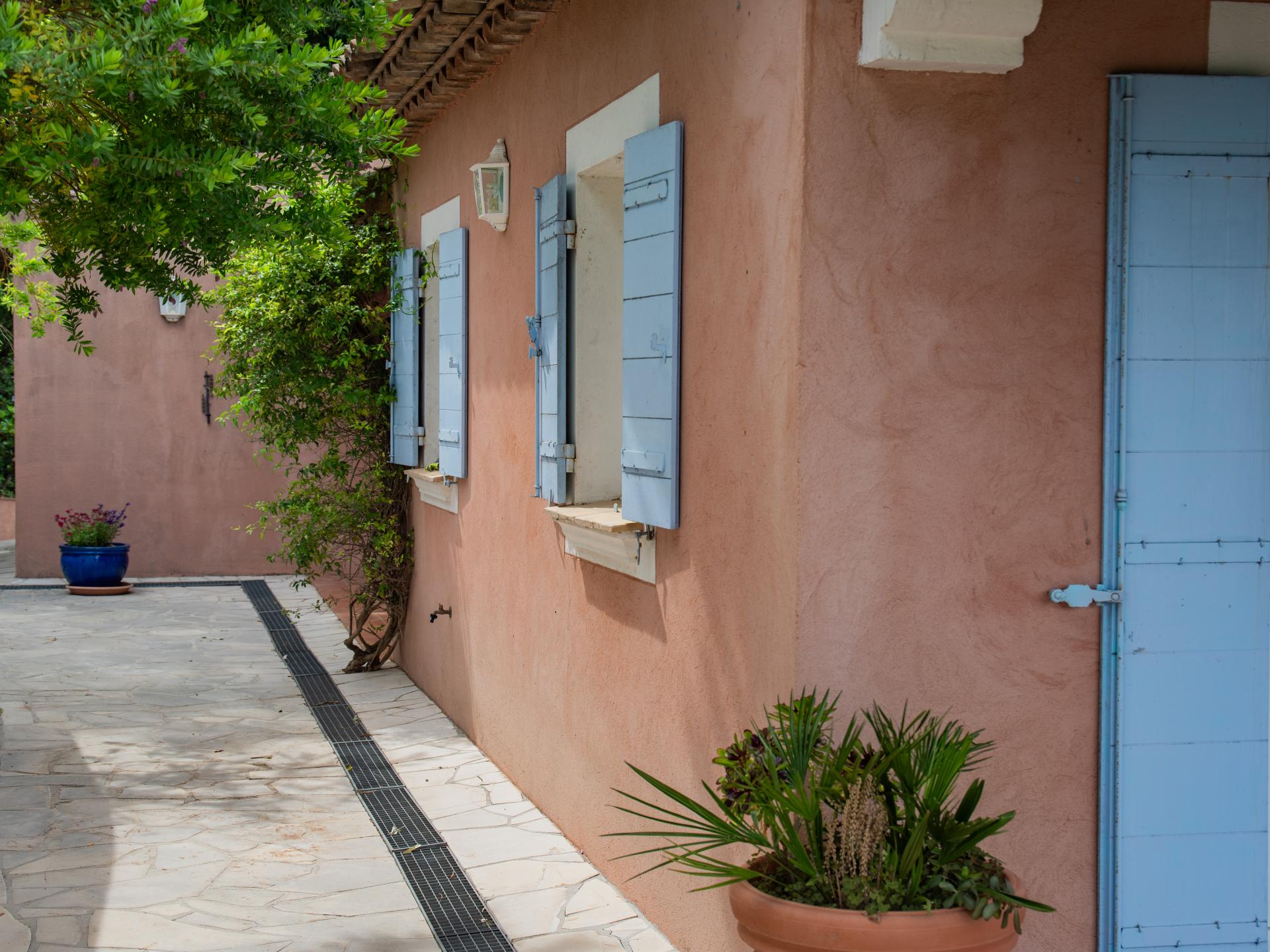 Villa met panoramisch uitzicht, privézwembad en strand op 2 km in Cavalaire-sur-Mer - foto 8
