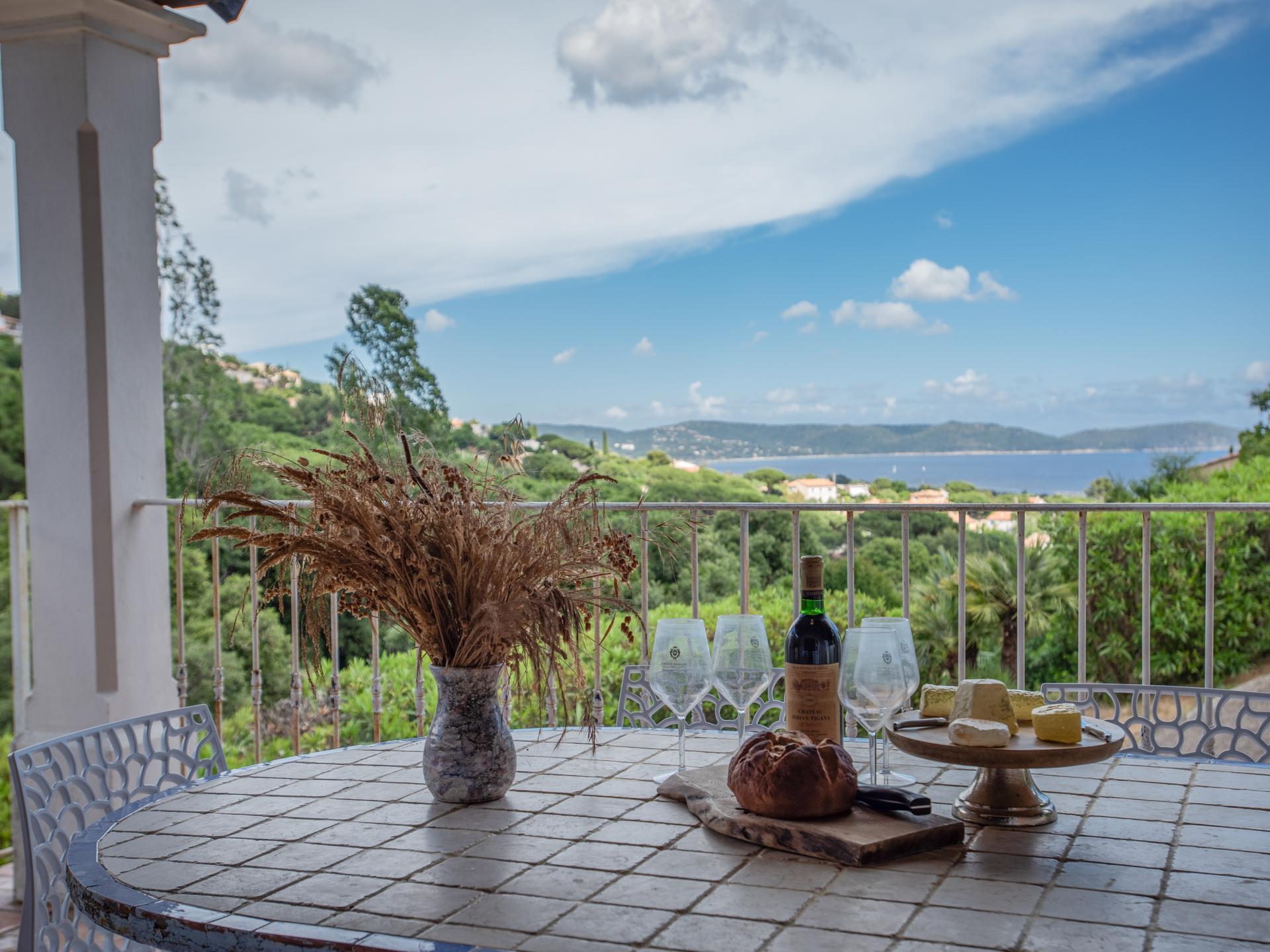 Villa met panoramisch uitzicht, privézwembad en strand op 2 km in Cavalaire-sur-Mer - foto 32