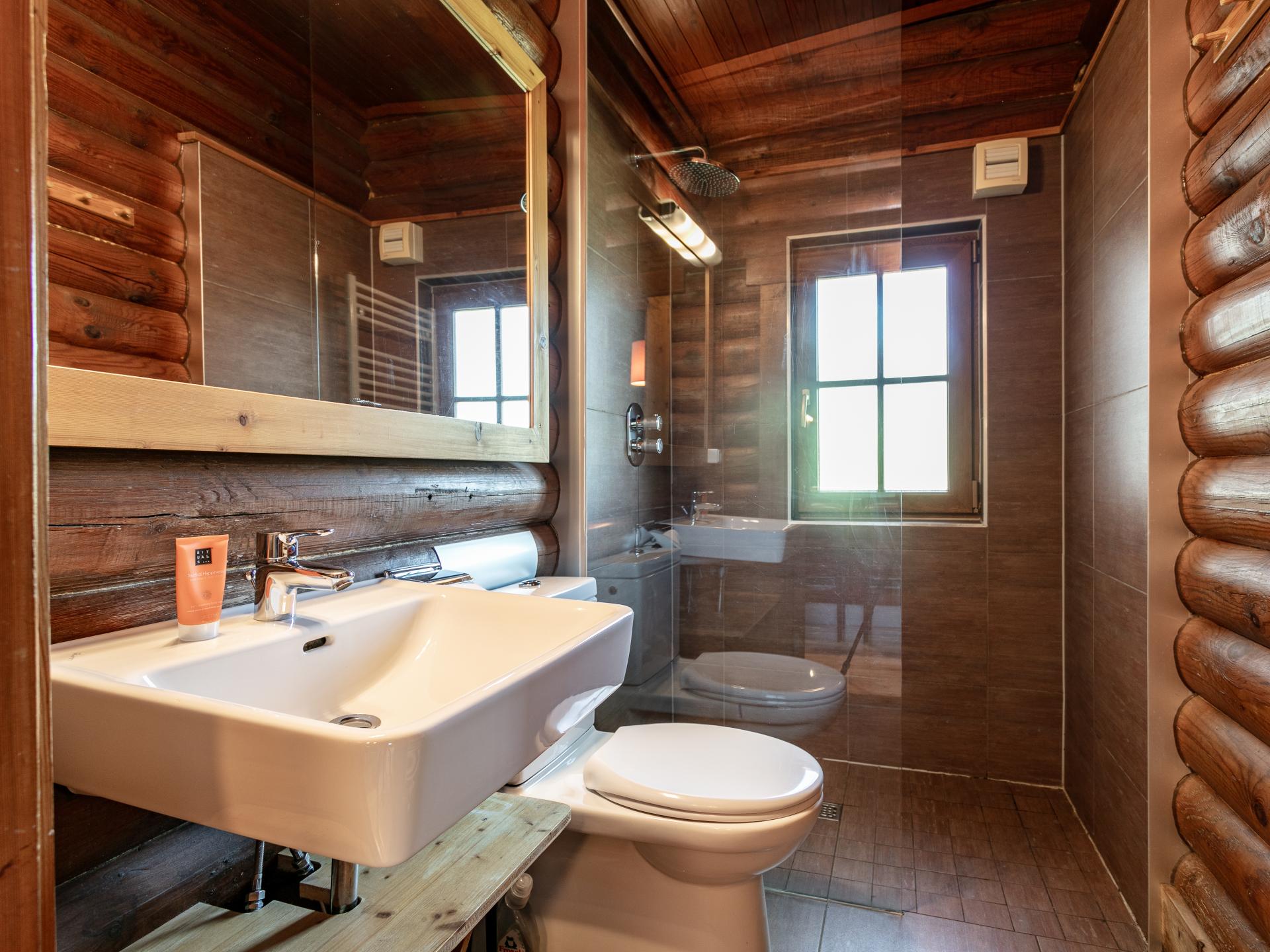 6-persoons vrijstaand chalet aan de piste in Wörgl - foto 6