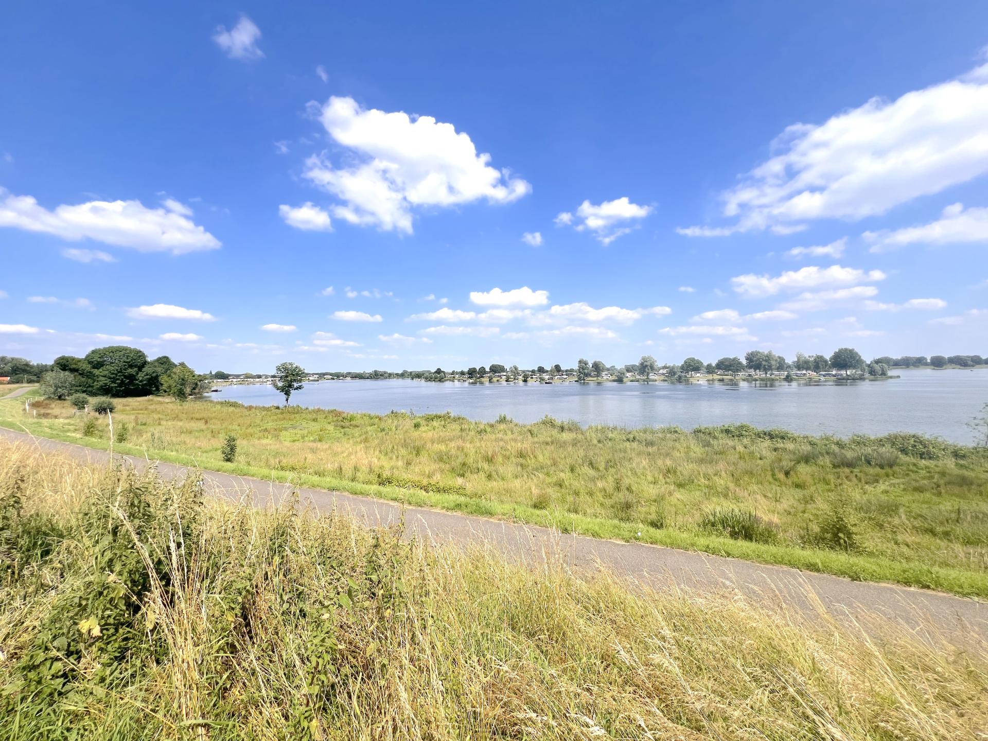 Luxe appartement aan de haven van Maasbommel met terras - foto 30
