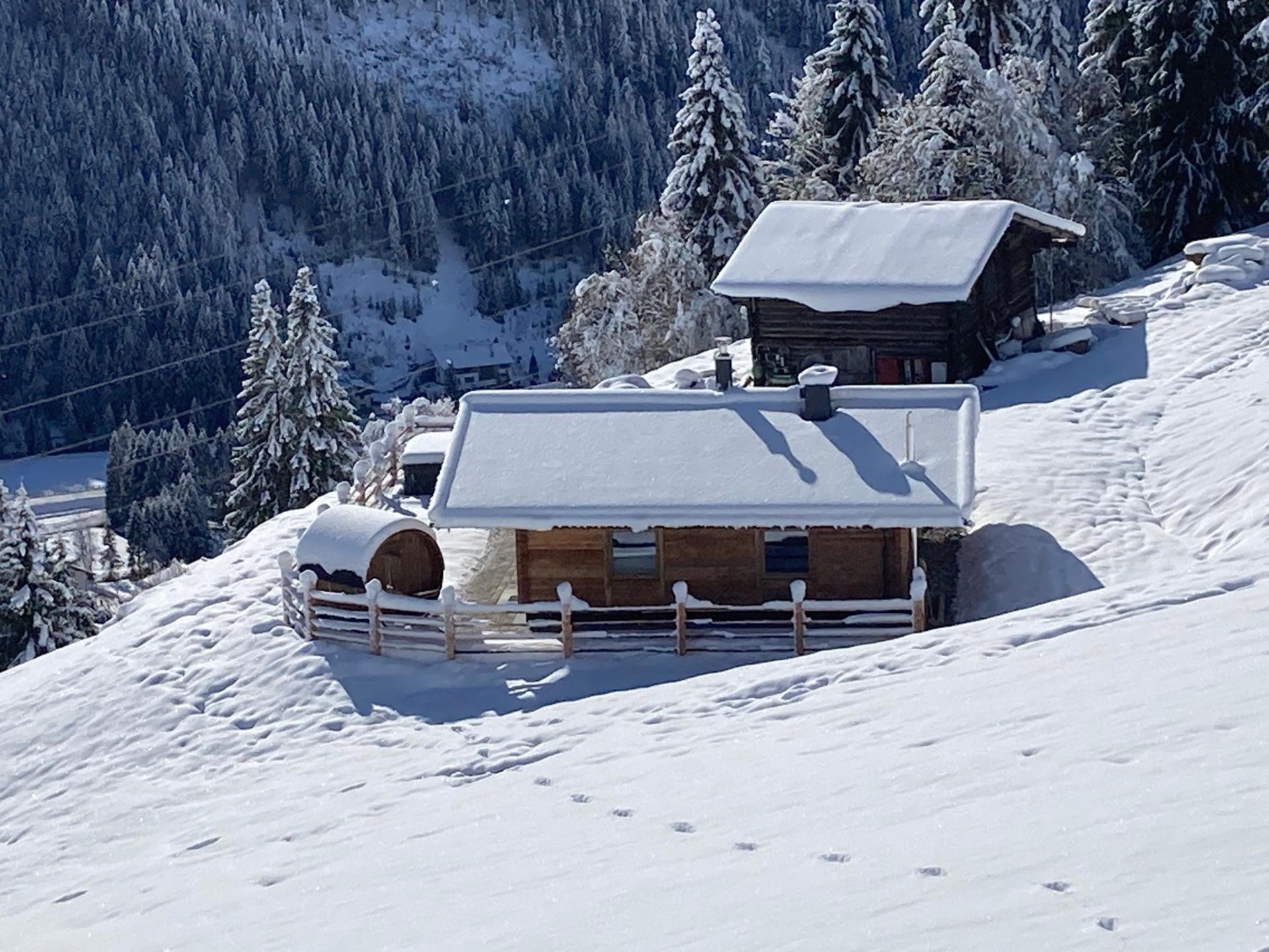Luxe chalet direct aan de skipiste met privé whirlpool en sauna in Gerlos - foto 40