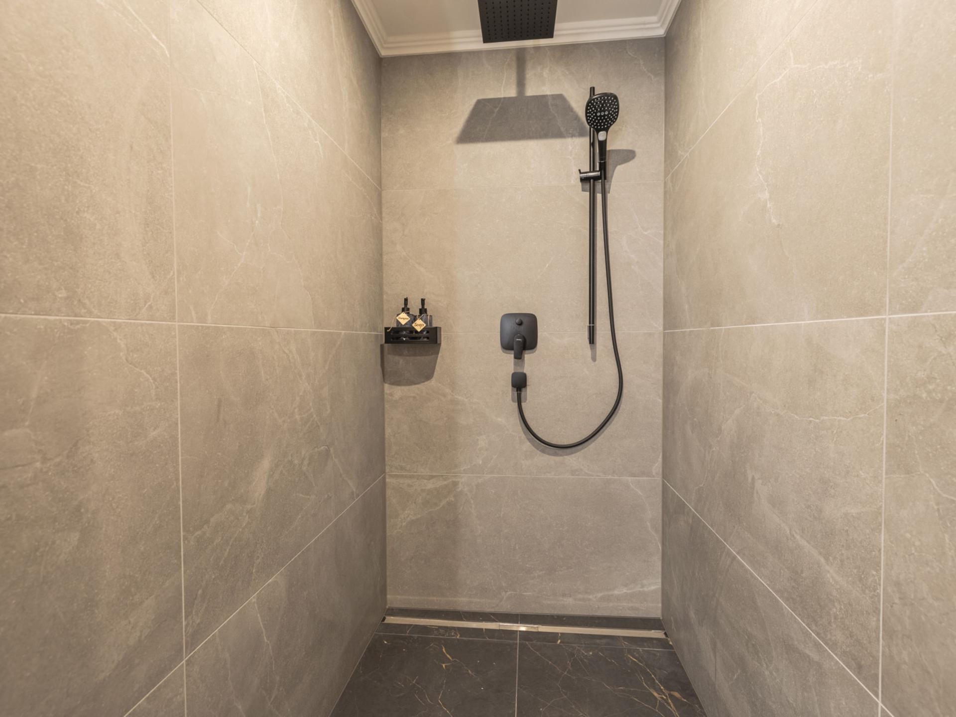 Luxe chalet direct aan de skipiste met privé whirlpool en sauna in Gerlos - foto 30