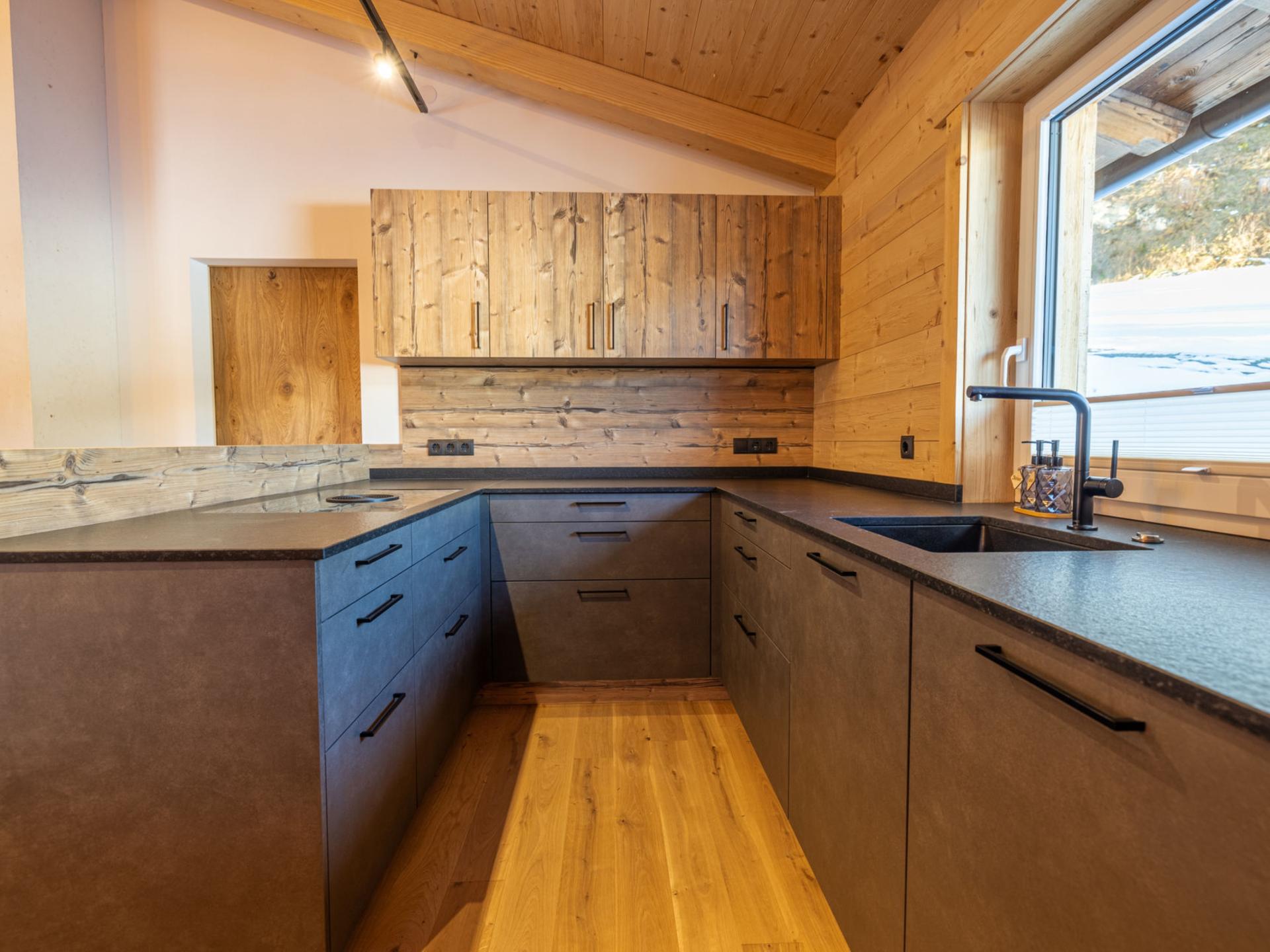 Luxe chalet direct aan de skipiste met privé whirlpool en sauna in Gerlos - foto 7