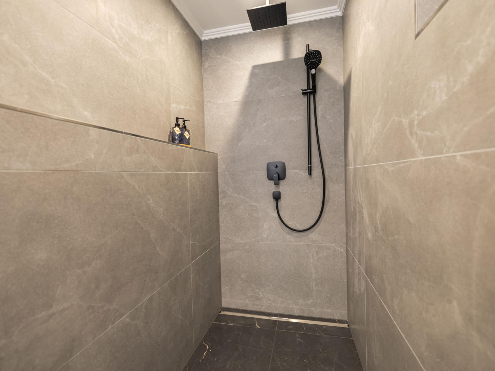 Luxe chalet direct aan de skipiste met privé whirlpool en sauna in Gerlos - foto 23