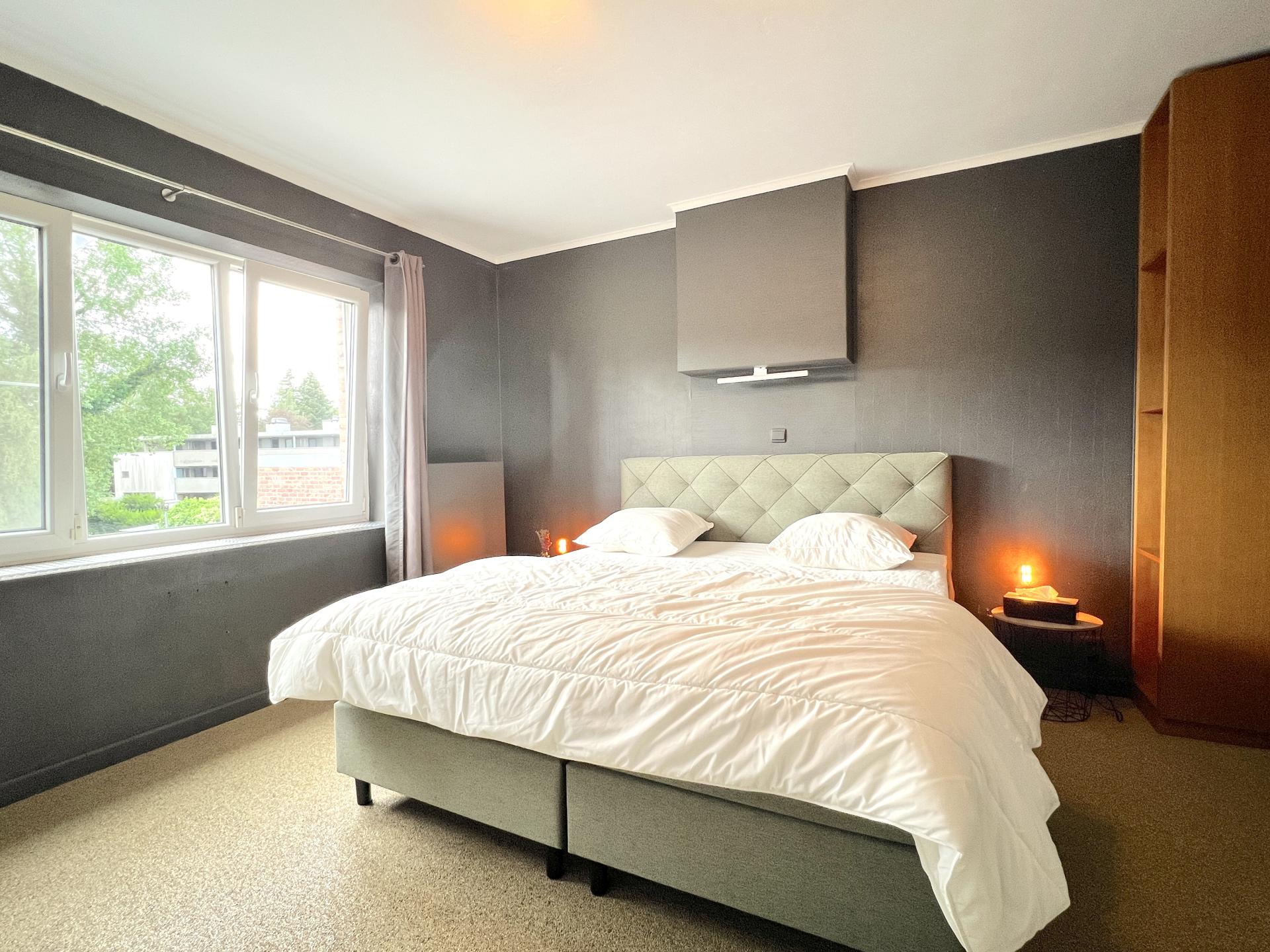 Centraal gelegen ruim appartement met tuin in Genk - foto 15