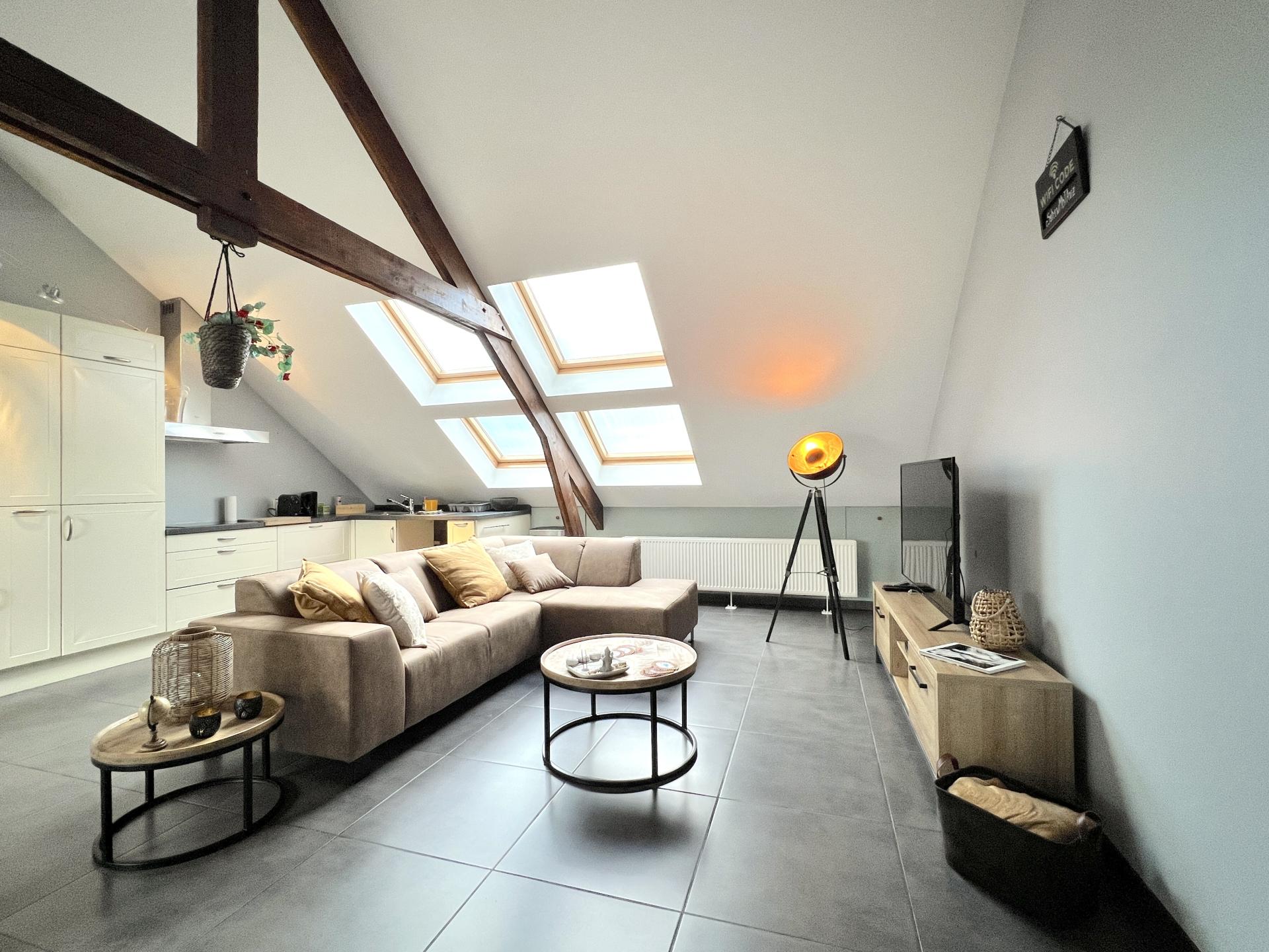 Centraal gelegen ruim appartement met tuin in Genk - foto 11