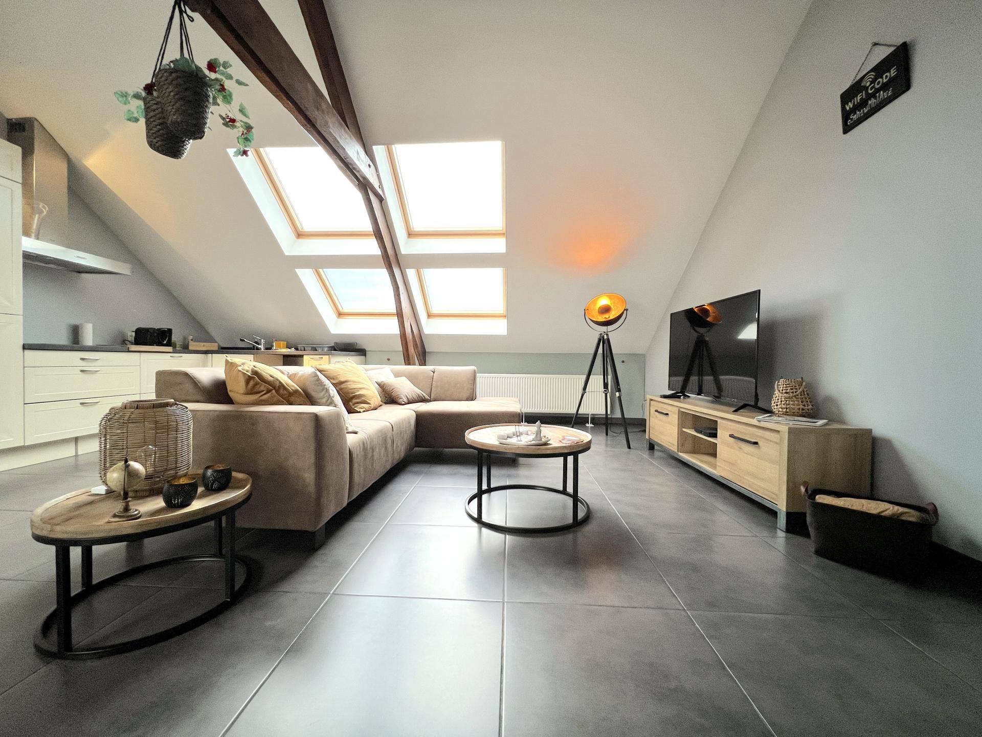 Centraal gelegen ruim appartement met tuin in Genk - foto 12