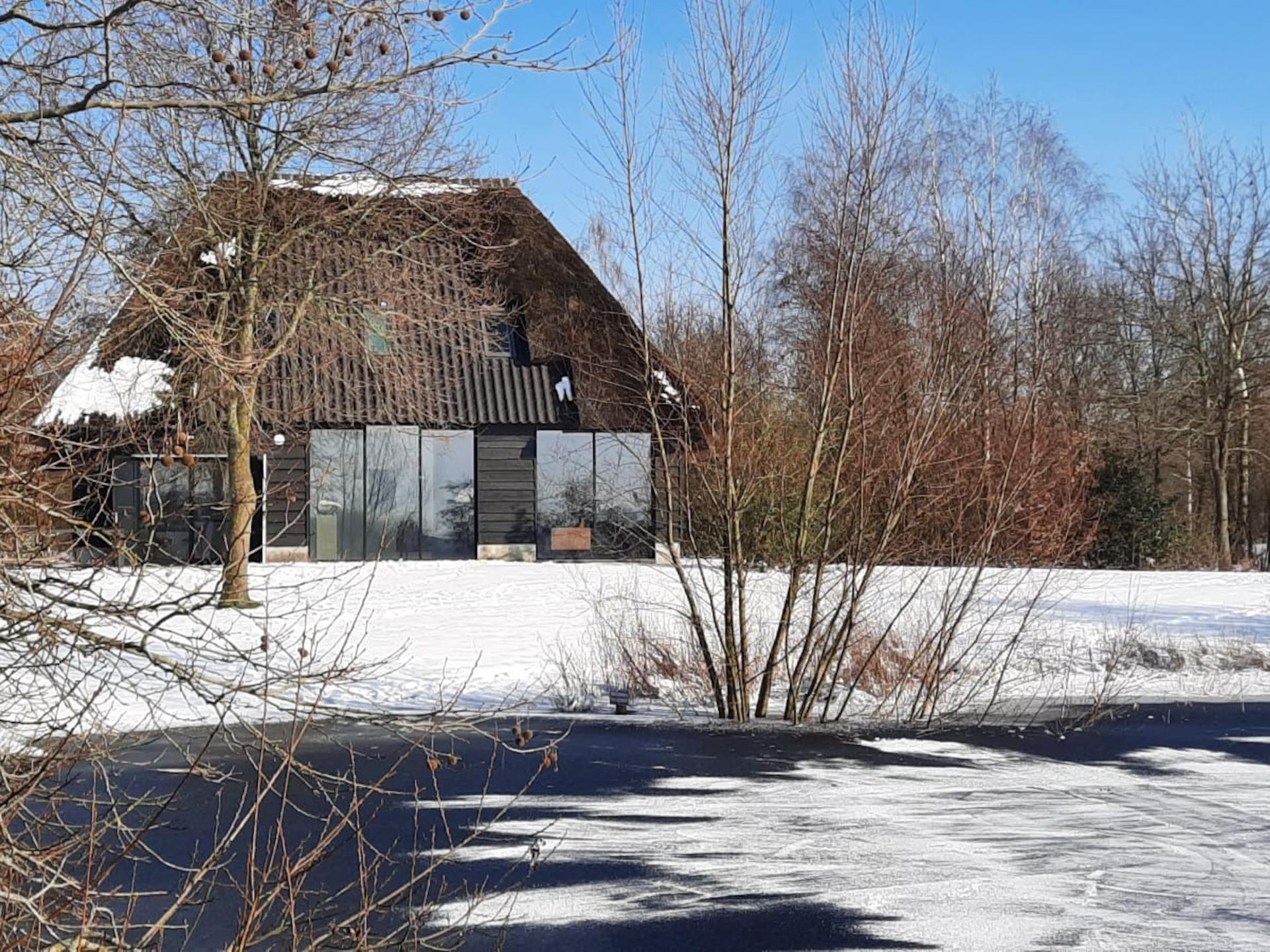 Vrijstaande villa met hottub en panoramisch uitzicht over natuurgebied - foto 41
