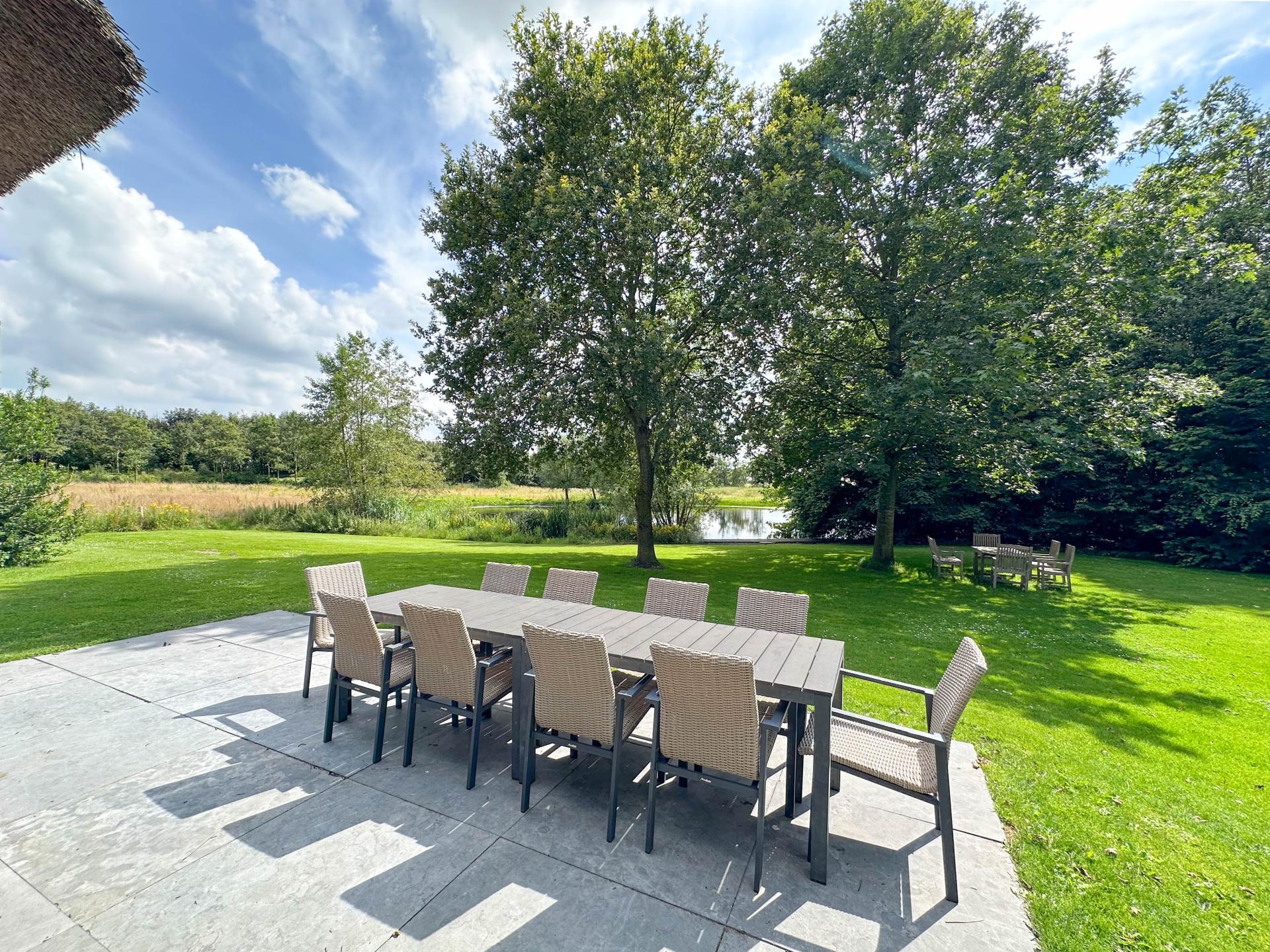 Vrijstaande villa met hottub en panoramisch uitzicht over natuurgebied - foto 34