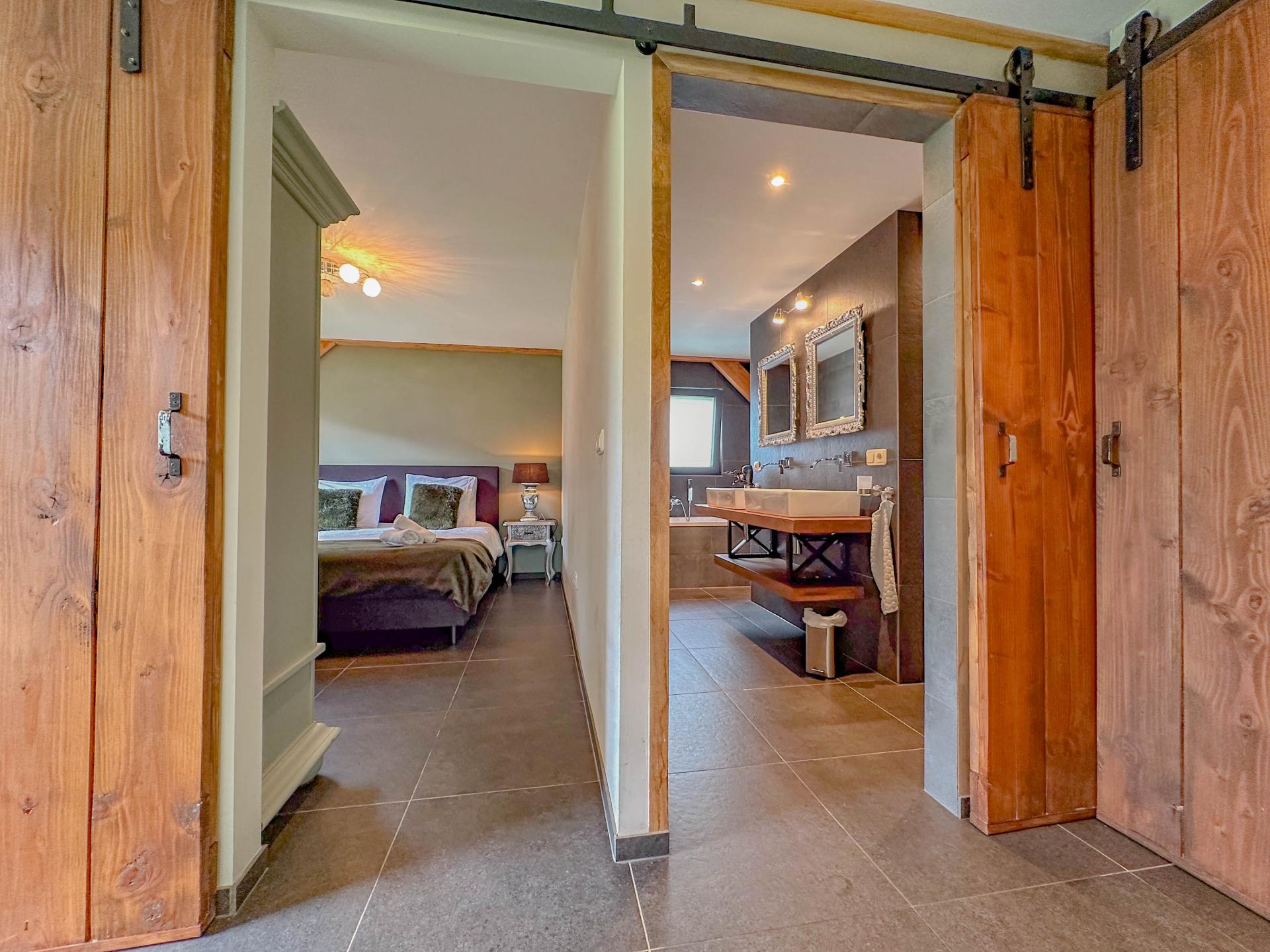 Landelijke rietgedekte villa in het Brabantse buitengebied van Alphen - foto 10